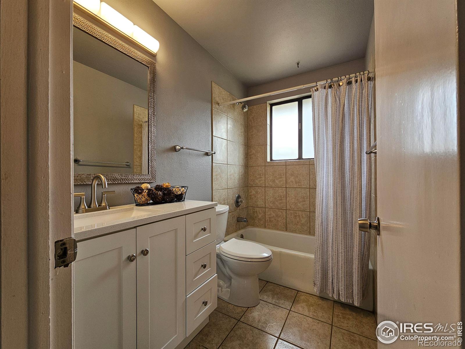 MLS Image #8 for 2252  smith drive,longmont, Colorado