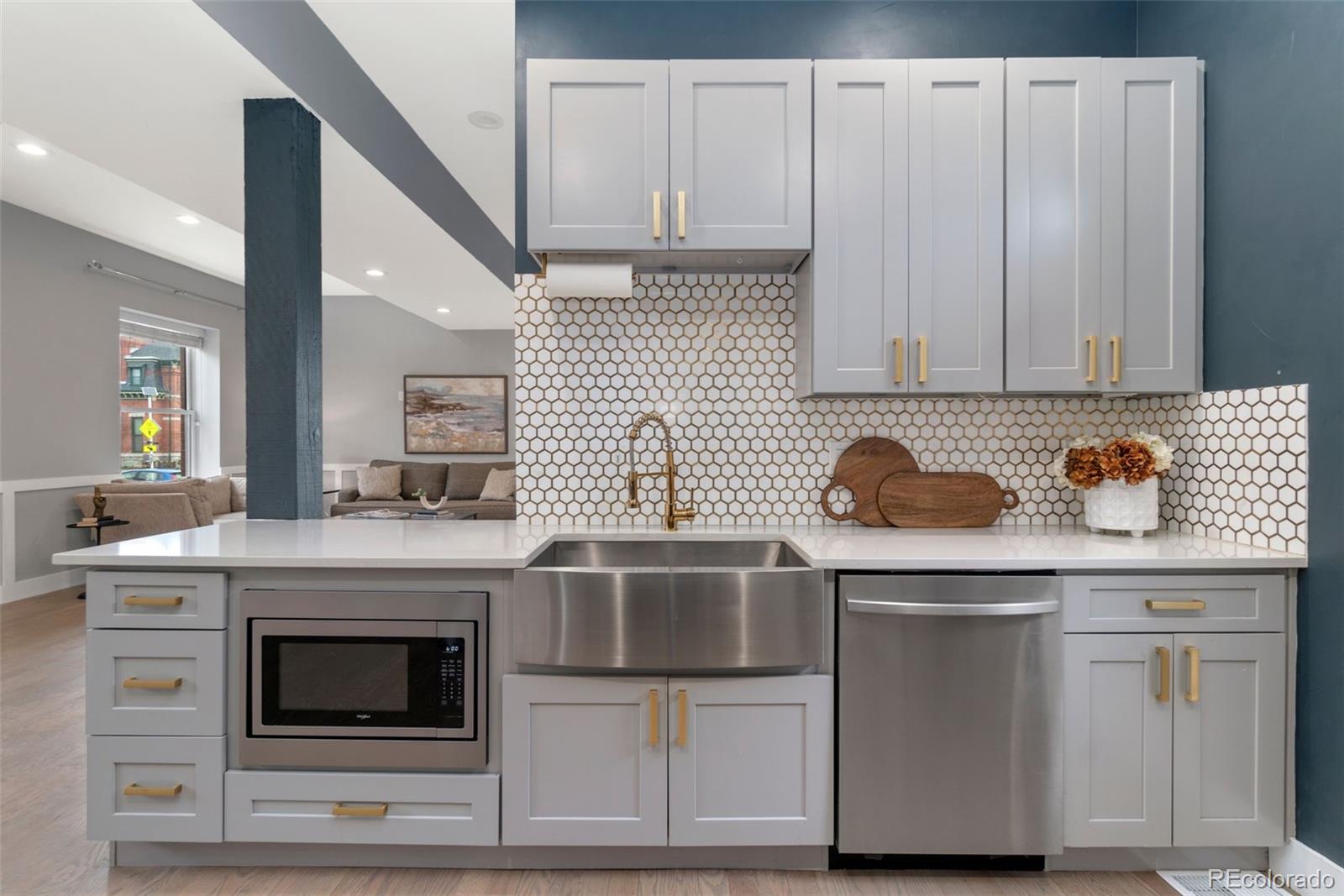 MLS Image #11 for 2560  champa street,denver, Colorado