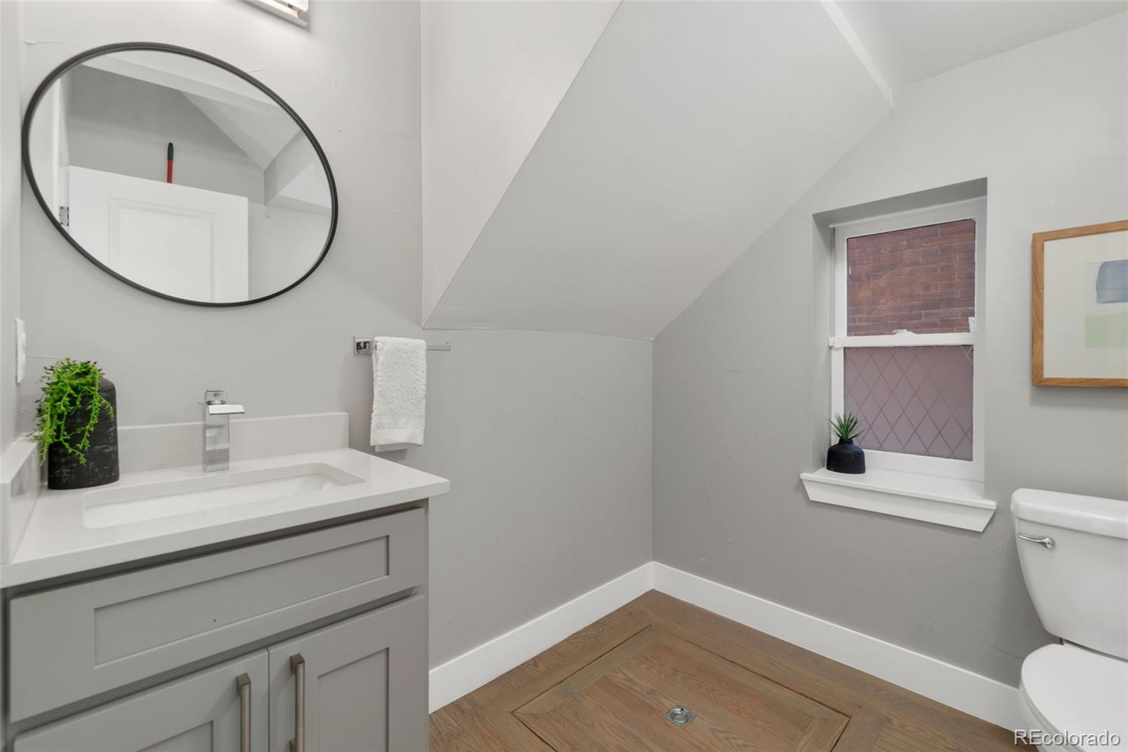 MLS Image #15 for 2560  champa street,denver, Colorado