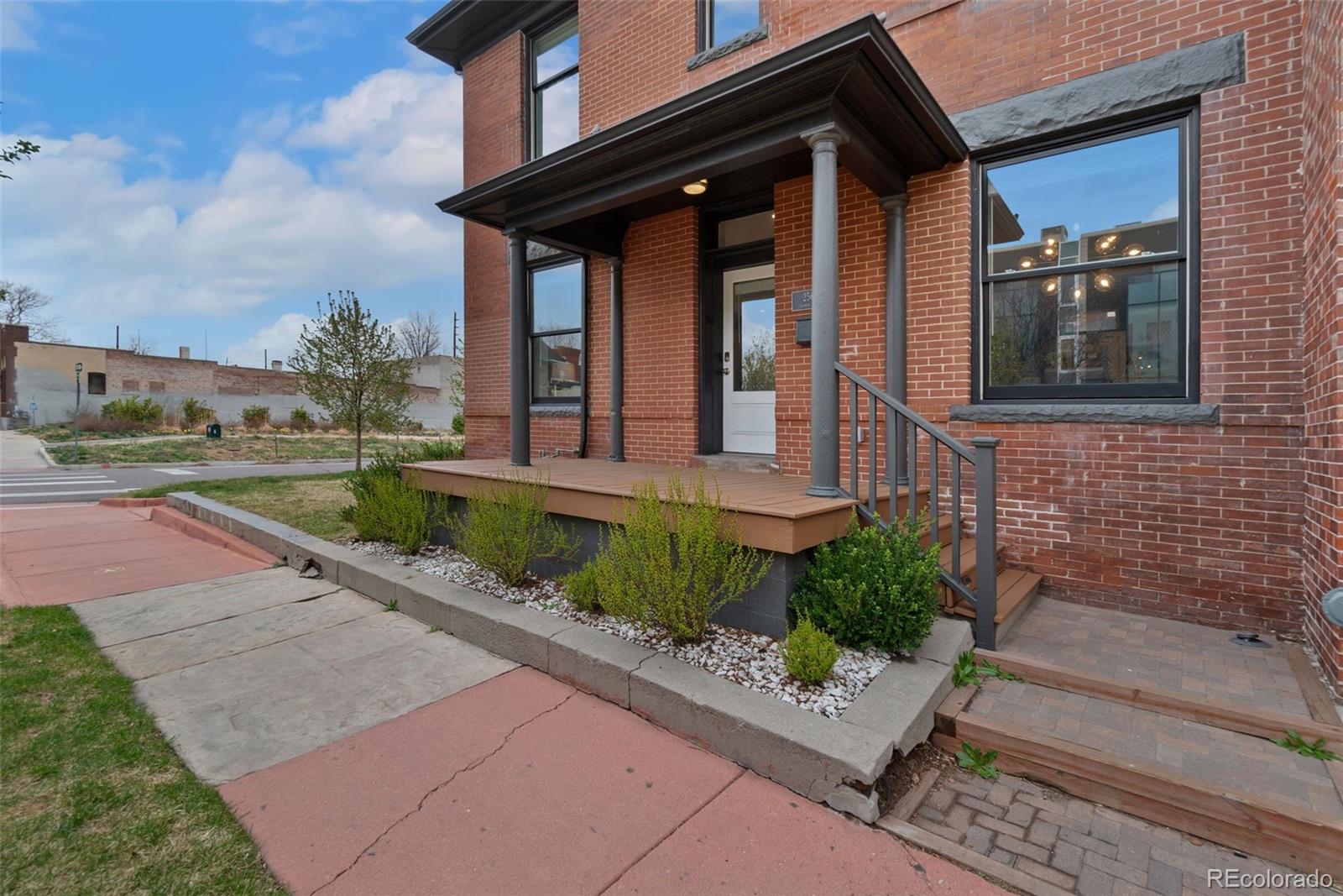 MLS Image #2 for 2560  champa street,denver, Colorado