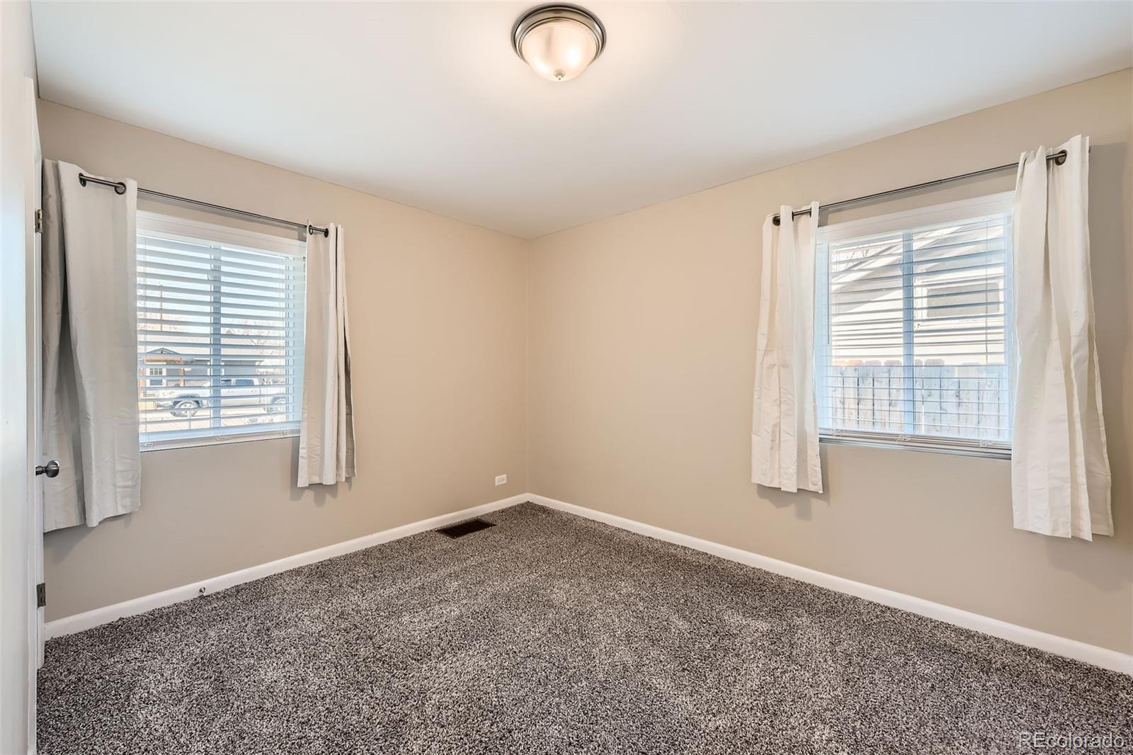 MLS Image #15 for 6318 s louthan street,littleton, Colorado