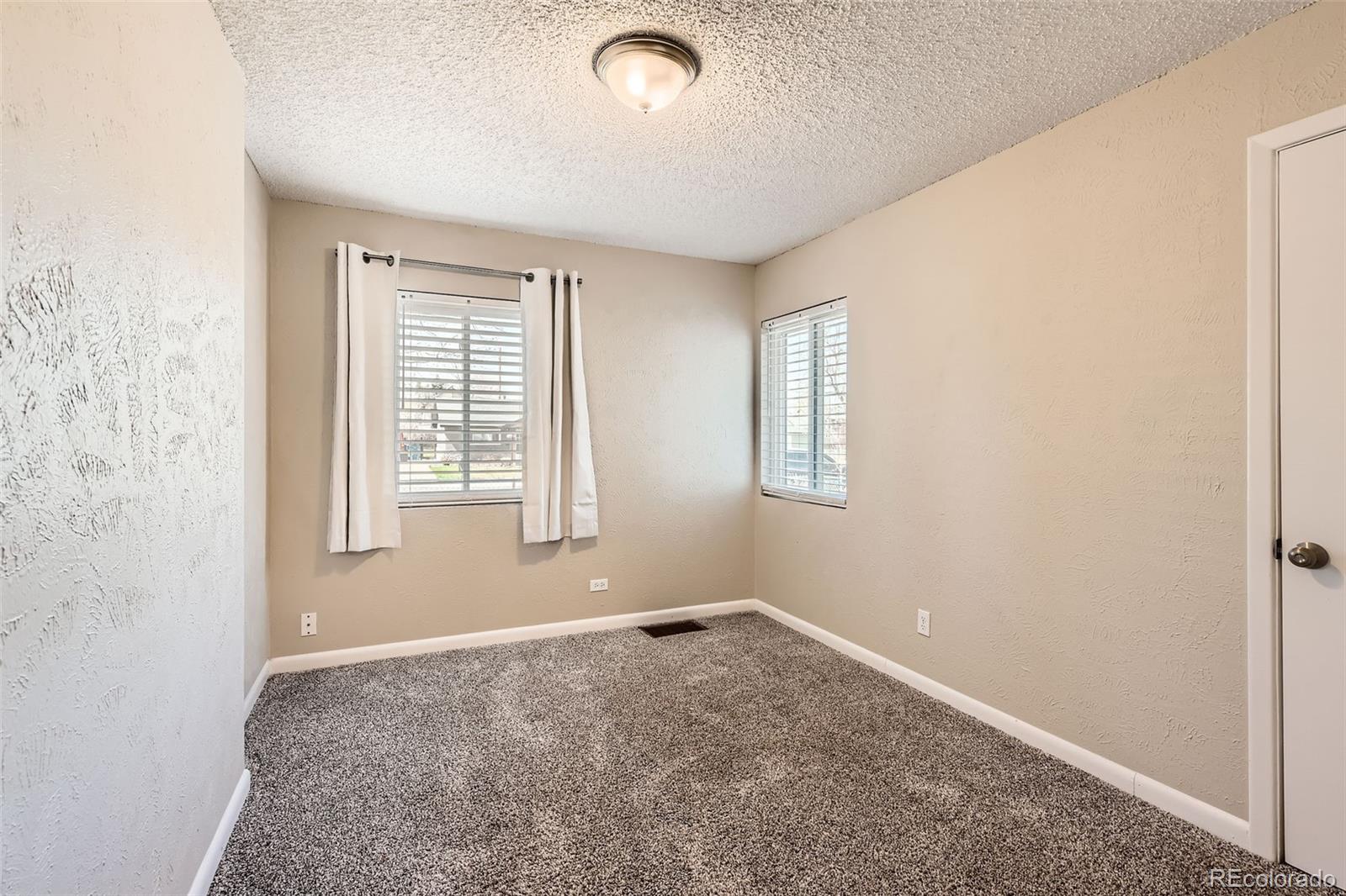 MLS Image #16 for 6318 s louthan street,littleton, Colorado