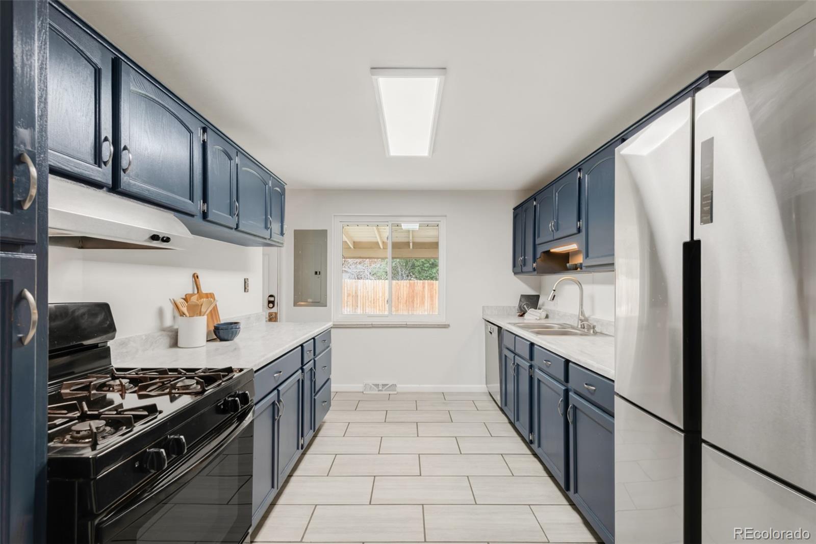 MLS Image #11 for 117 s pierce street,lakewood, Colorado