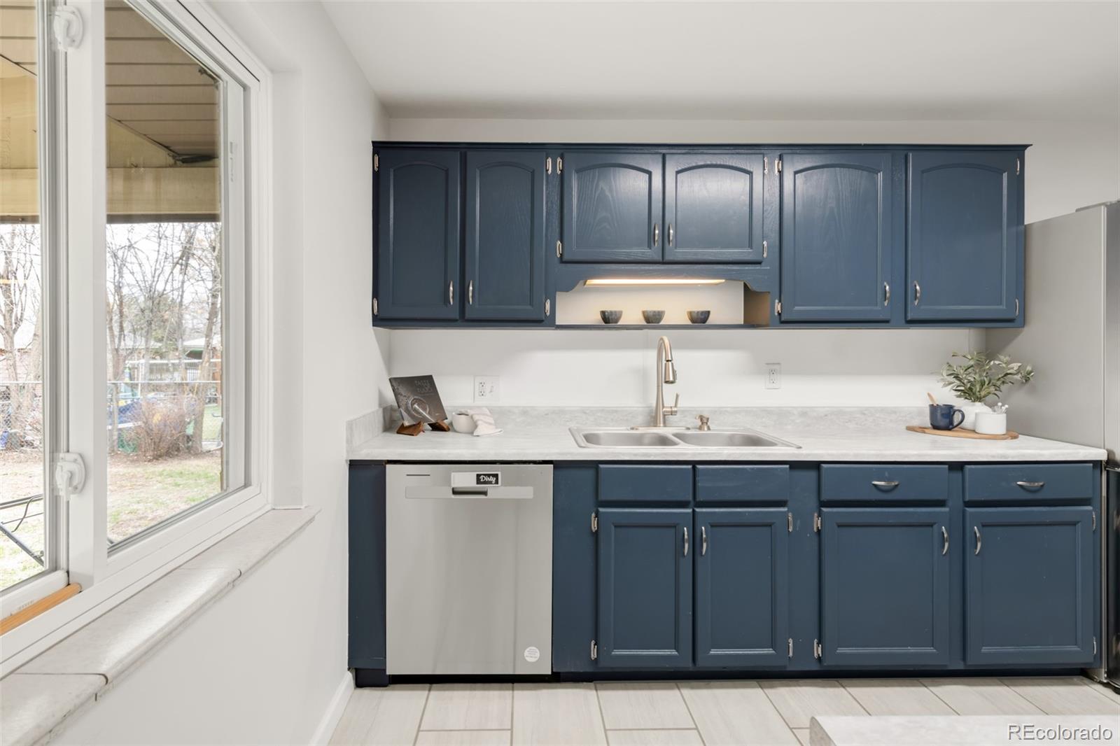 MLS Image #8 for 117 s pierce street,lakewood, Colorado