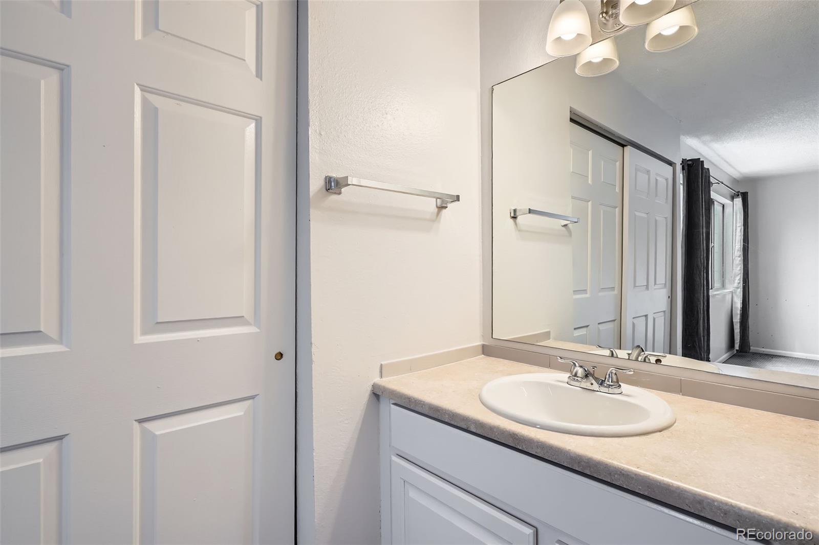 MLS Image #17 for 12148 e kepner place,aurora, Colorado