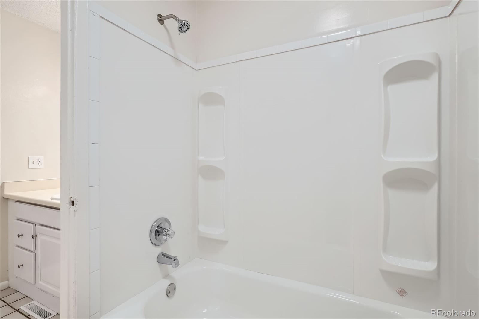 MLS Image #19 for 12148 e kepner place,aurora, Colorado