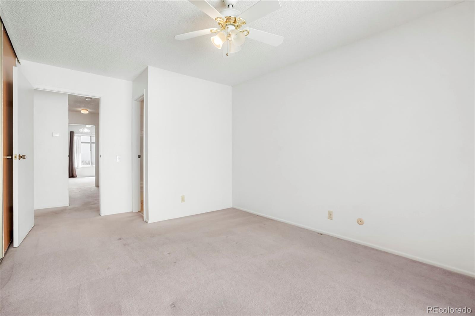 MLS Image #11 for 16035 e ithaca place,aurora, Colorado