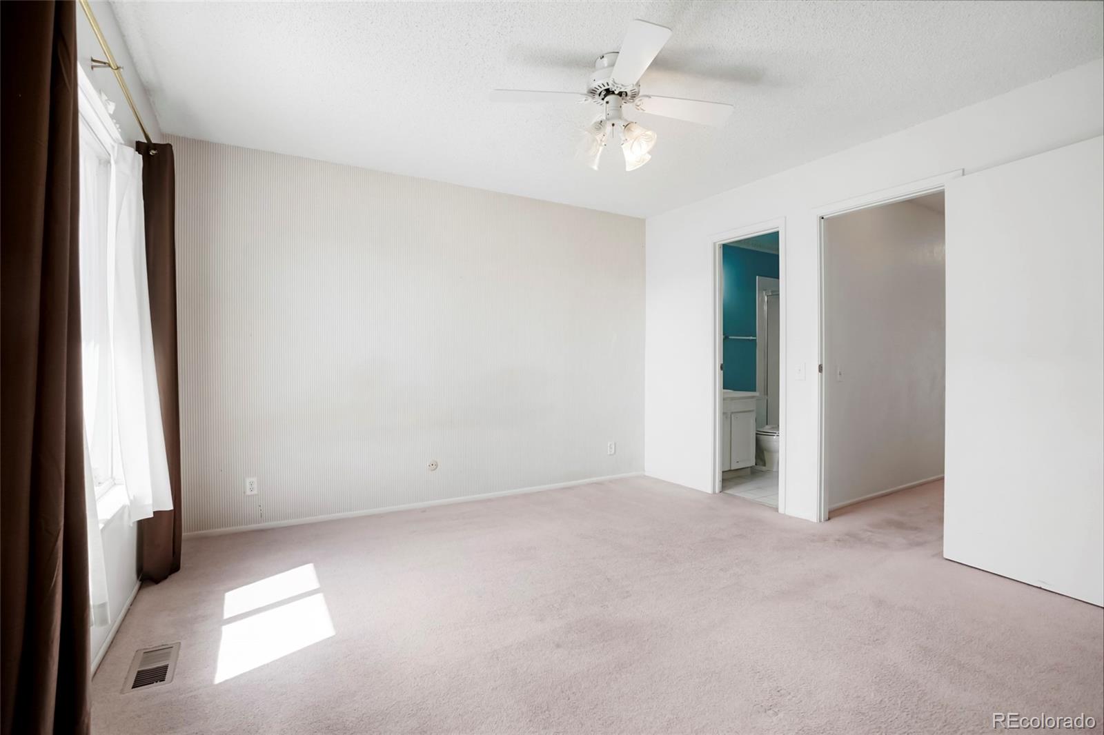 MLS Image #14 for 16035 e ithaca place,aurora, Colorado