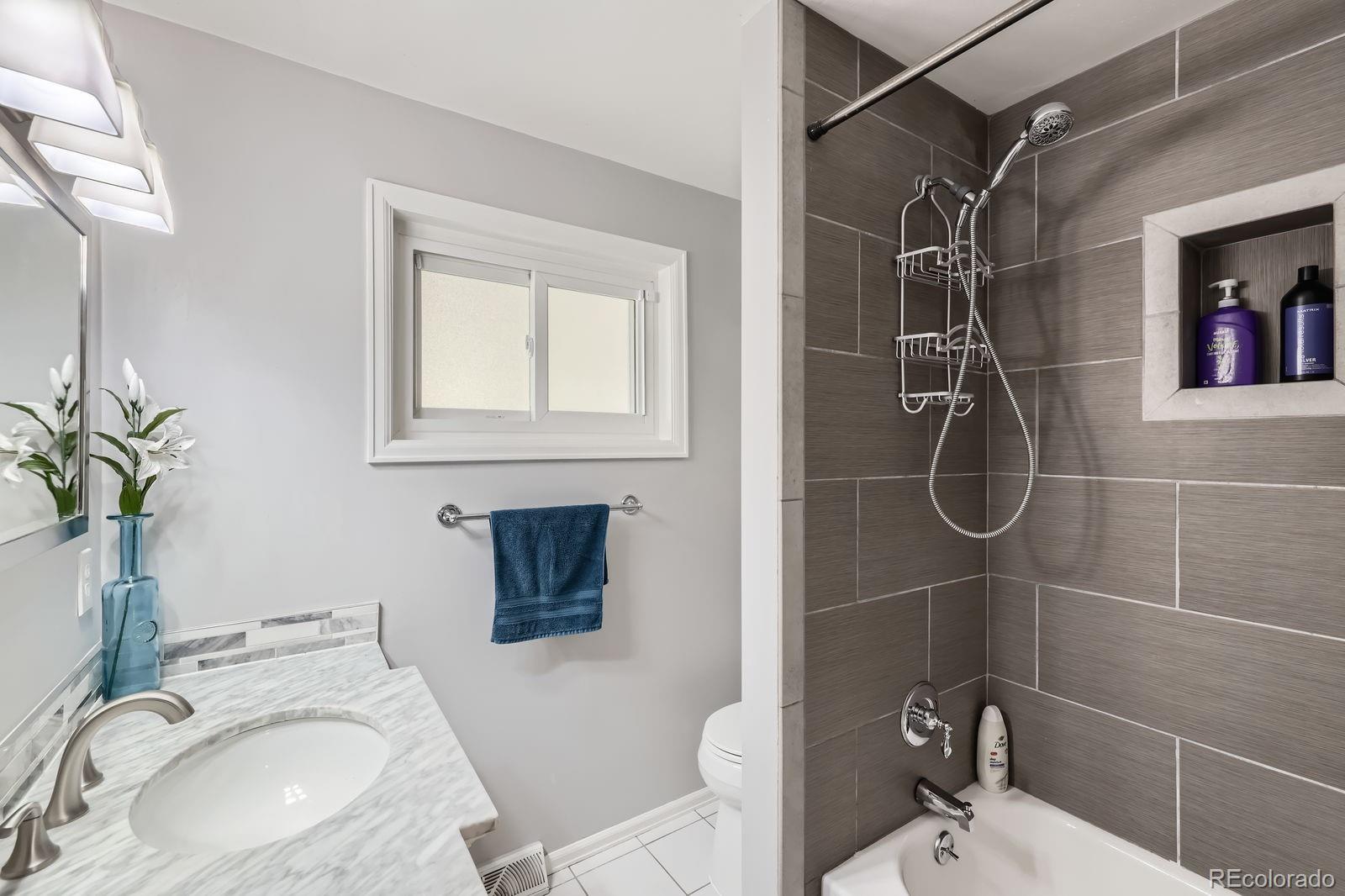 MLS Image #14 for 3150 w stanford avenue,englewood, Colorado