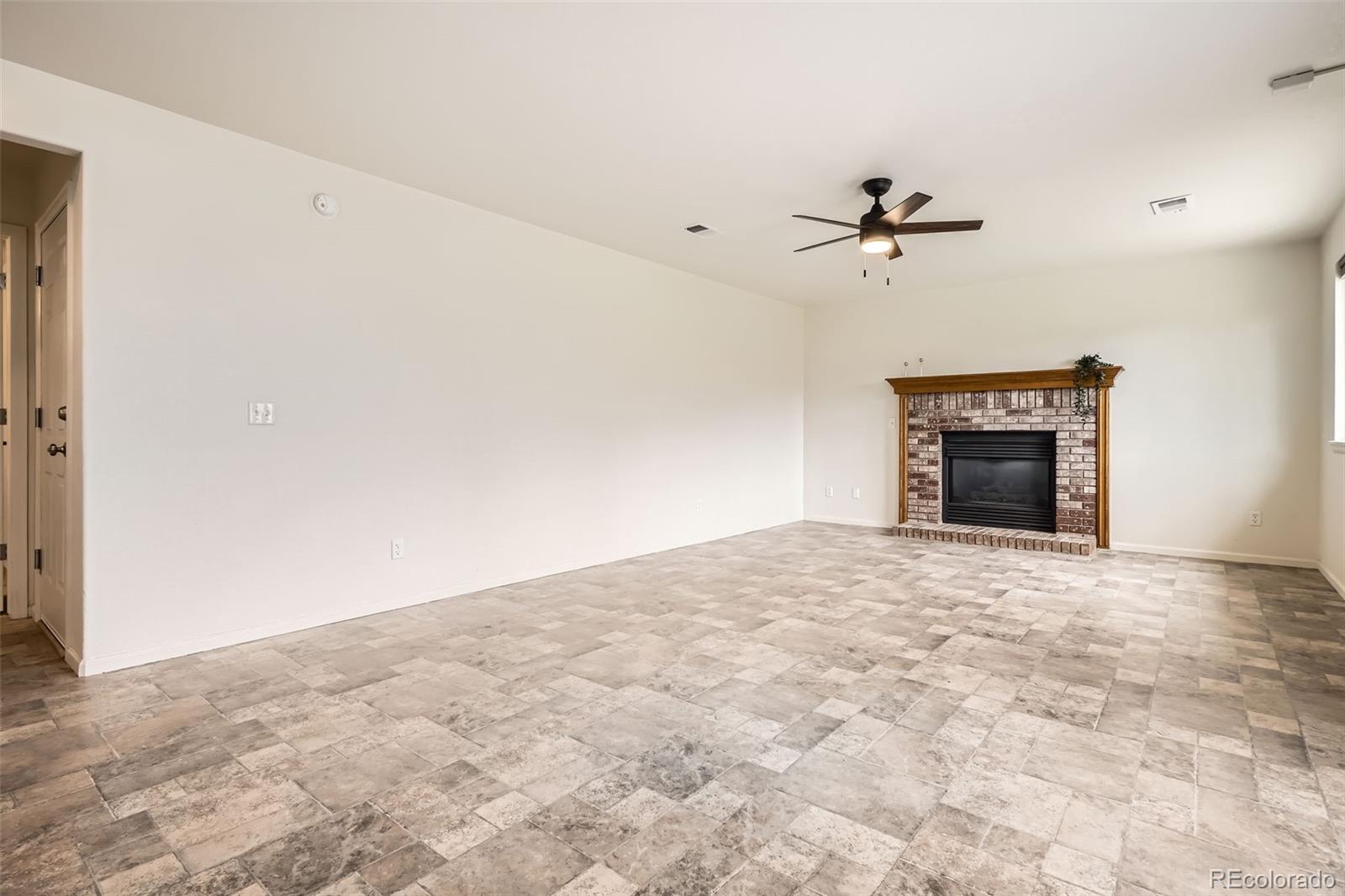 MLS Image #14 for 4032 s lisbon way,aurora, Colorado