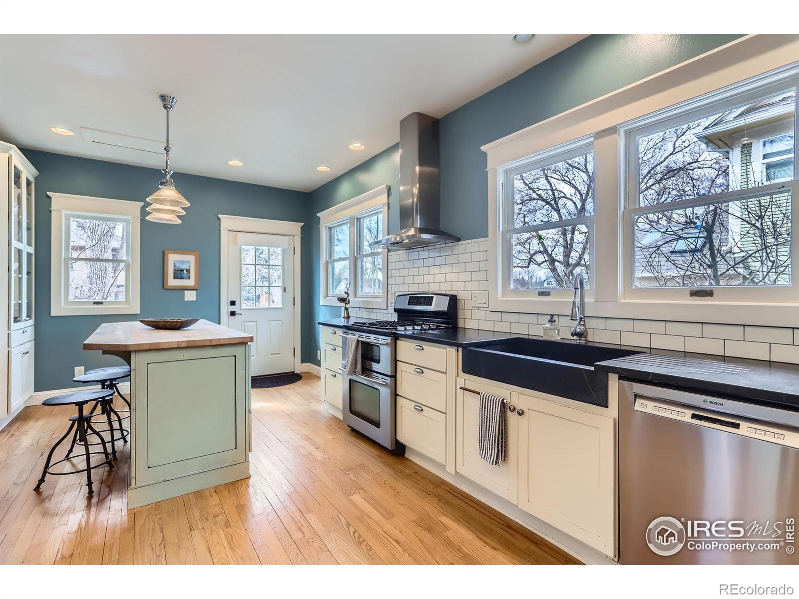 MLS Image #11 for 705  7th street,berthoud, Colorado