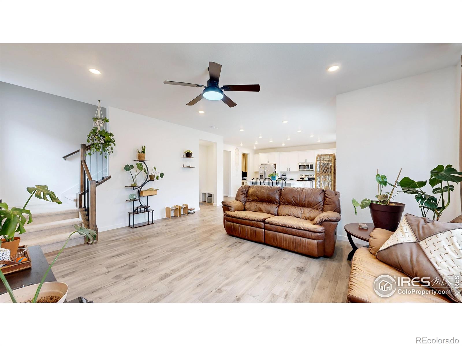 MLS Image #5 for 737  harvard street,johnstown, Colorado