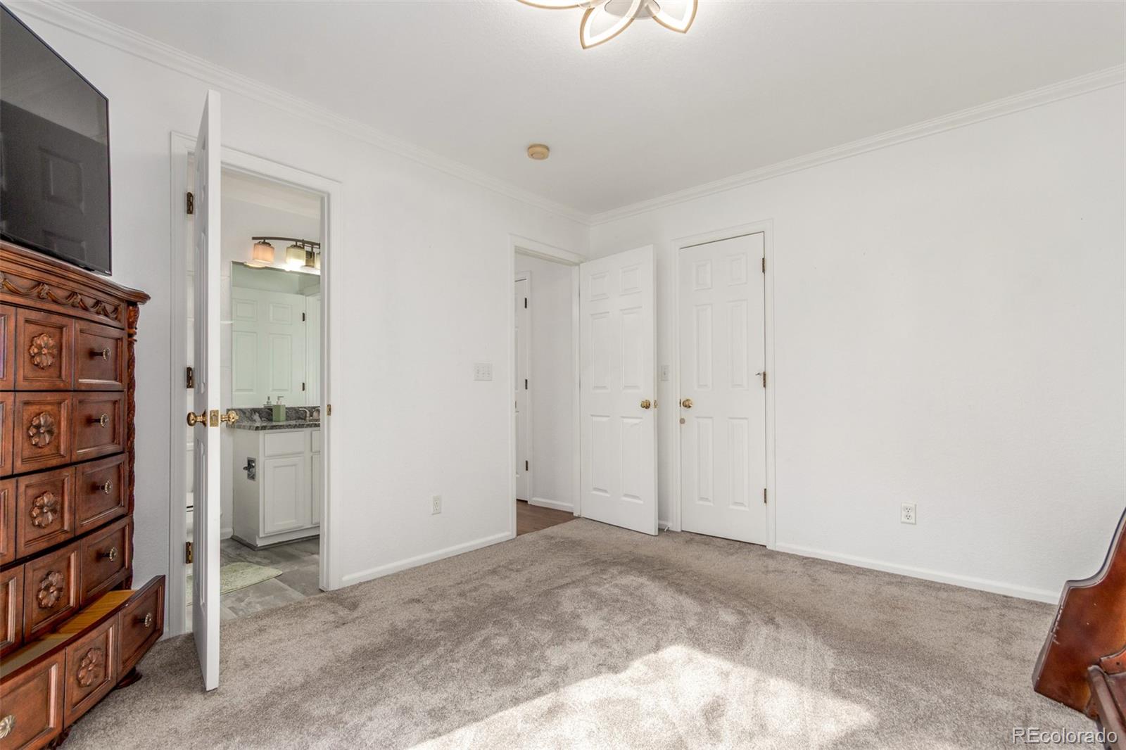 MLS Image #11 for 4602  genoa street,denver, Colorado