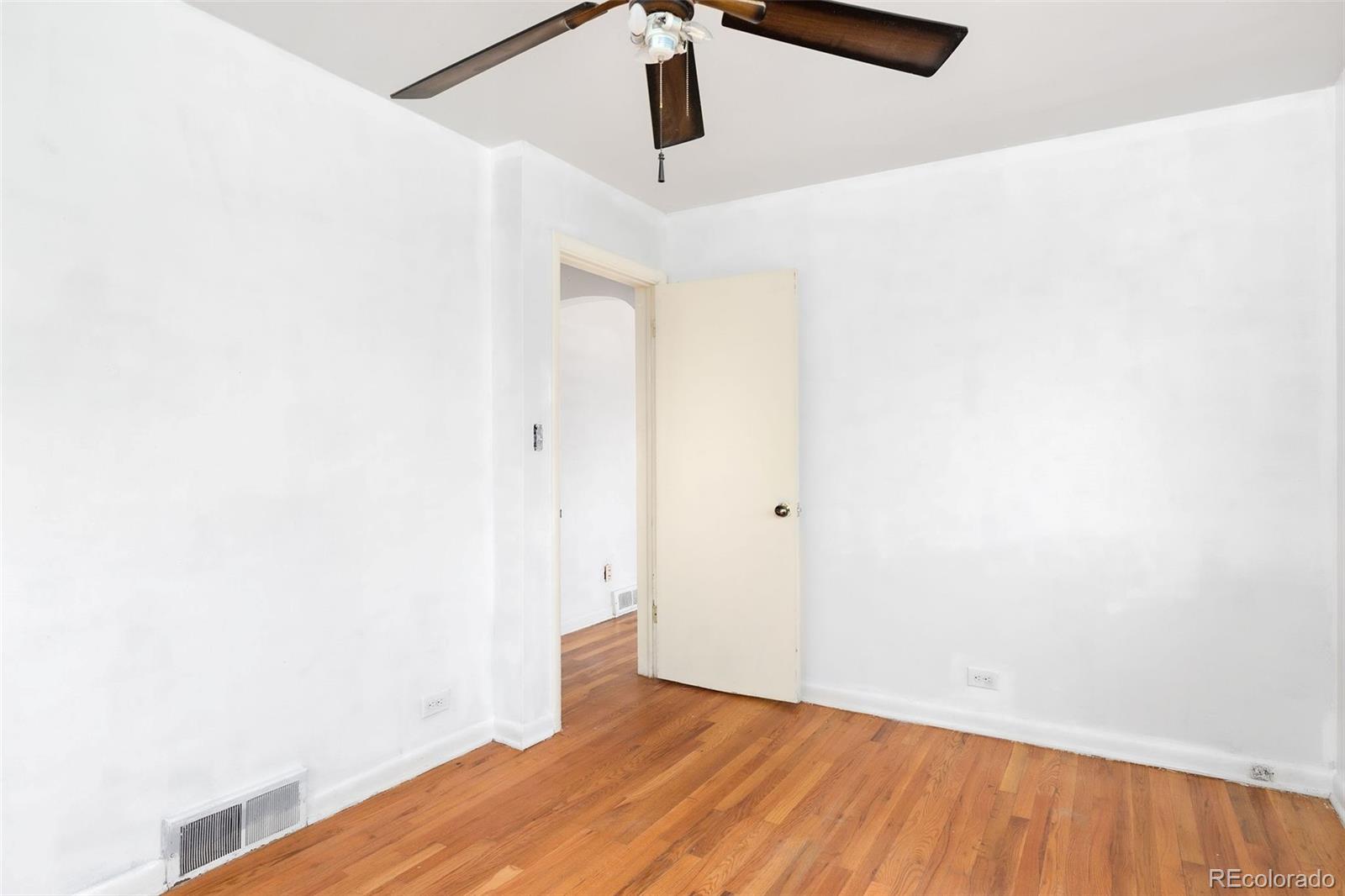 MLS Image #10 for 4624 s lincoln street,englewood, Colorado