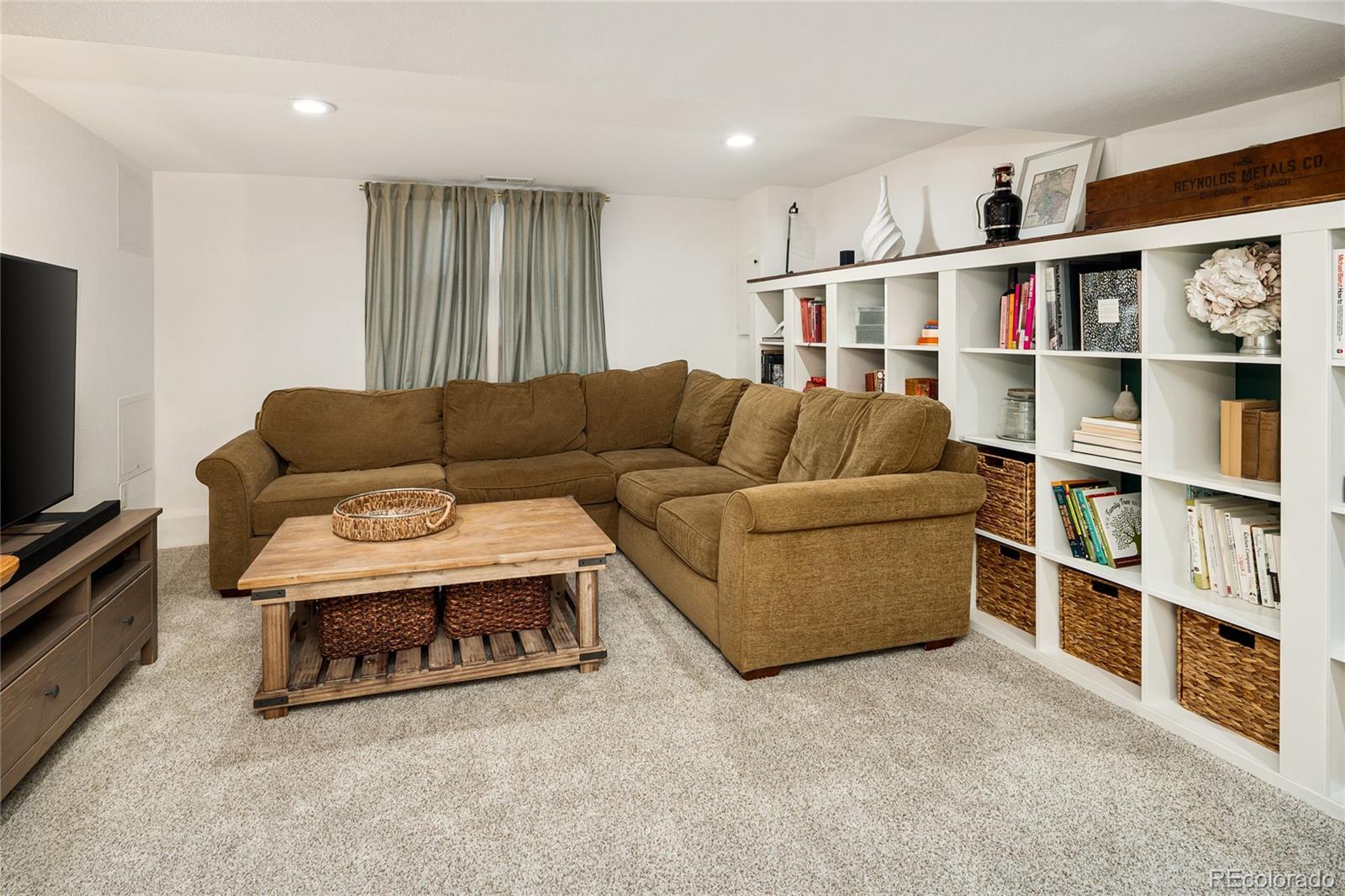 MLS Image #30 for 1452 s logan street,denver, Colorado