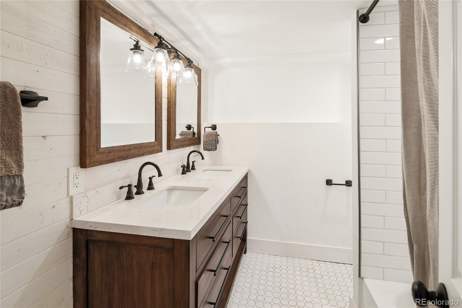 MLS Image #40 for 1452 s logan street,denver, Colorado