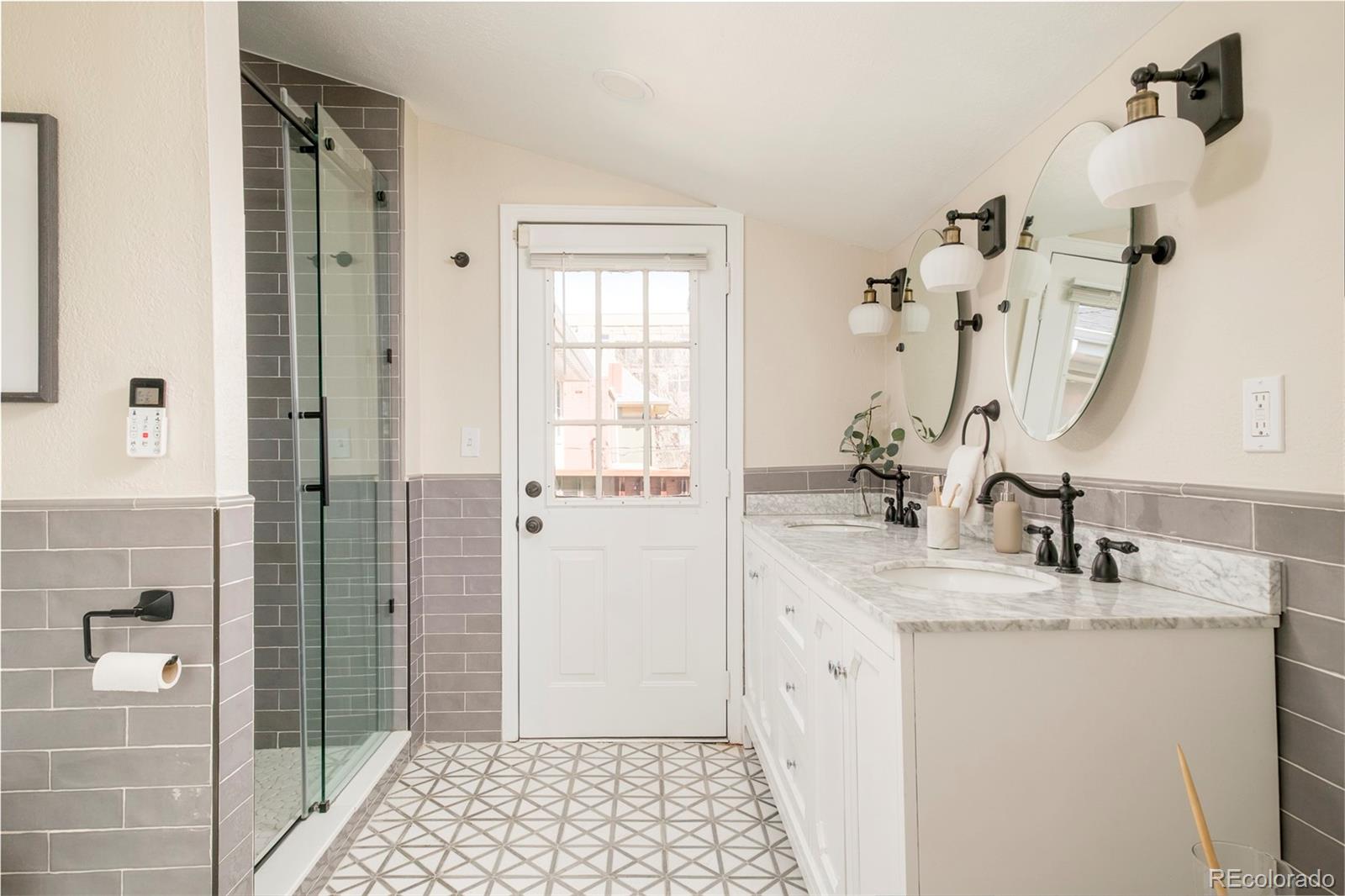 MLS Image #29 for 1244 n downing street,denver, Colorado