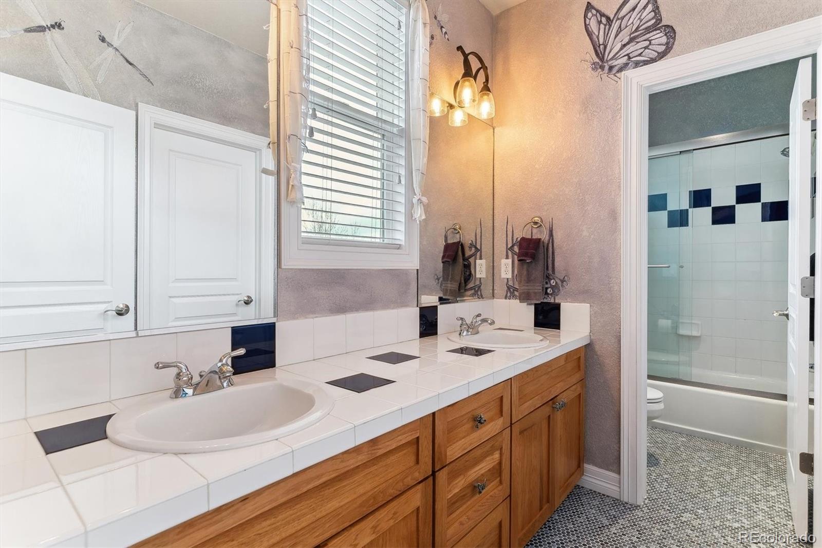 MLS Image #31 for 25165 e plymouth circle,aurora, Colorado