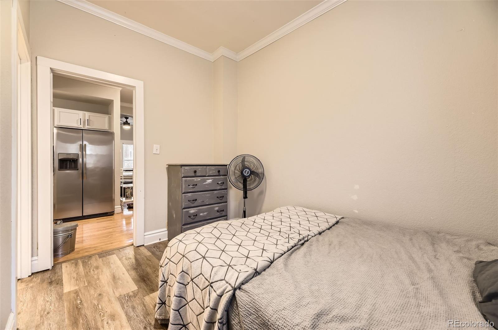 MLS Image #19 for 2490 w argyle place,denver, Colorado