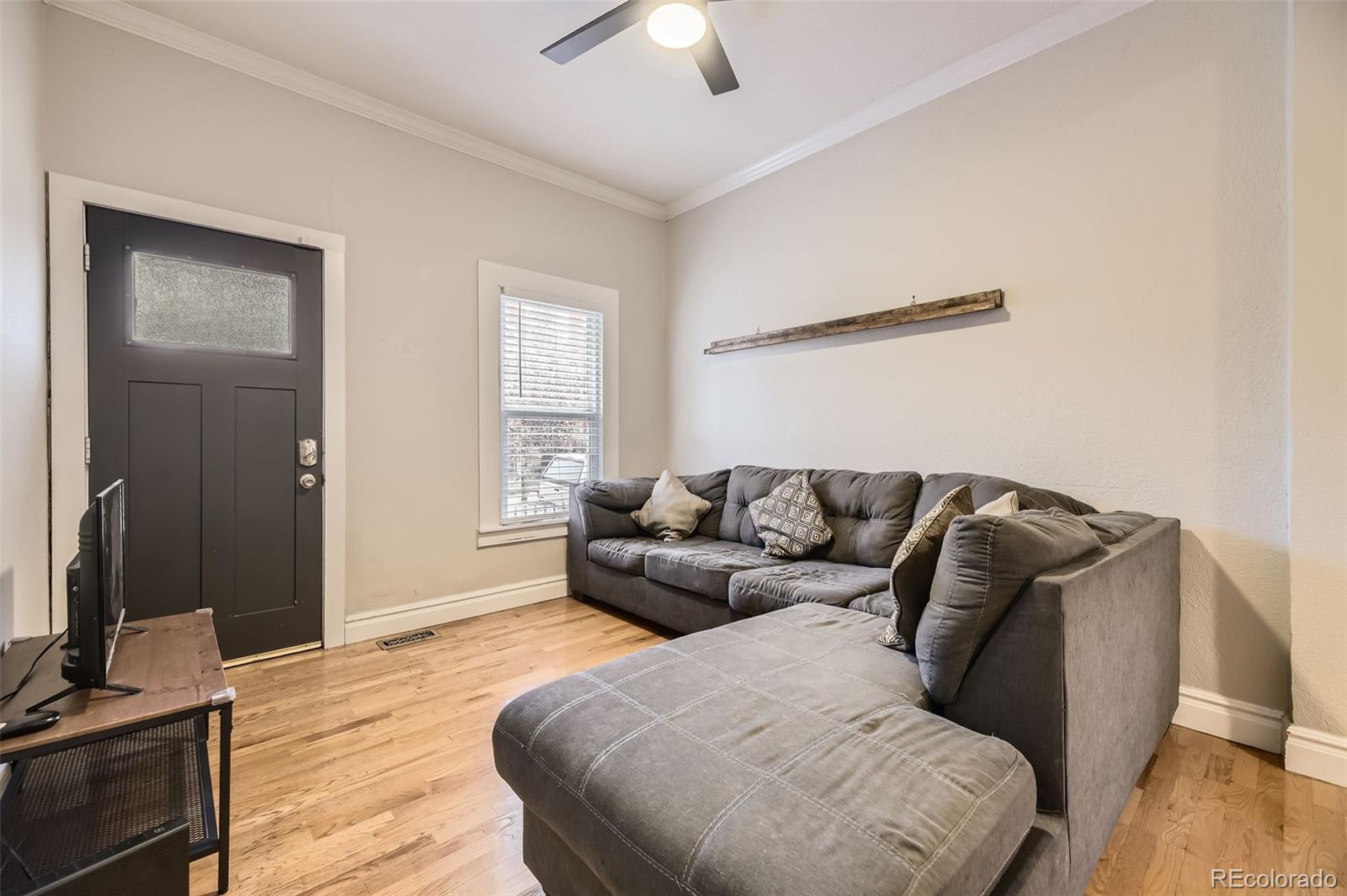 MLS Image #6 for 2490 w argyle place,denver, Colorado