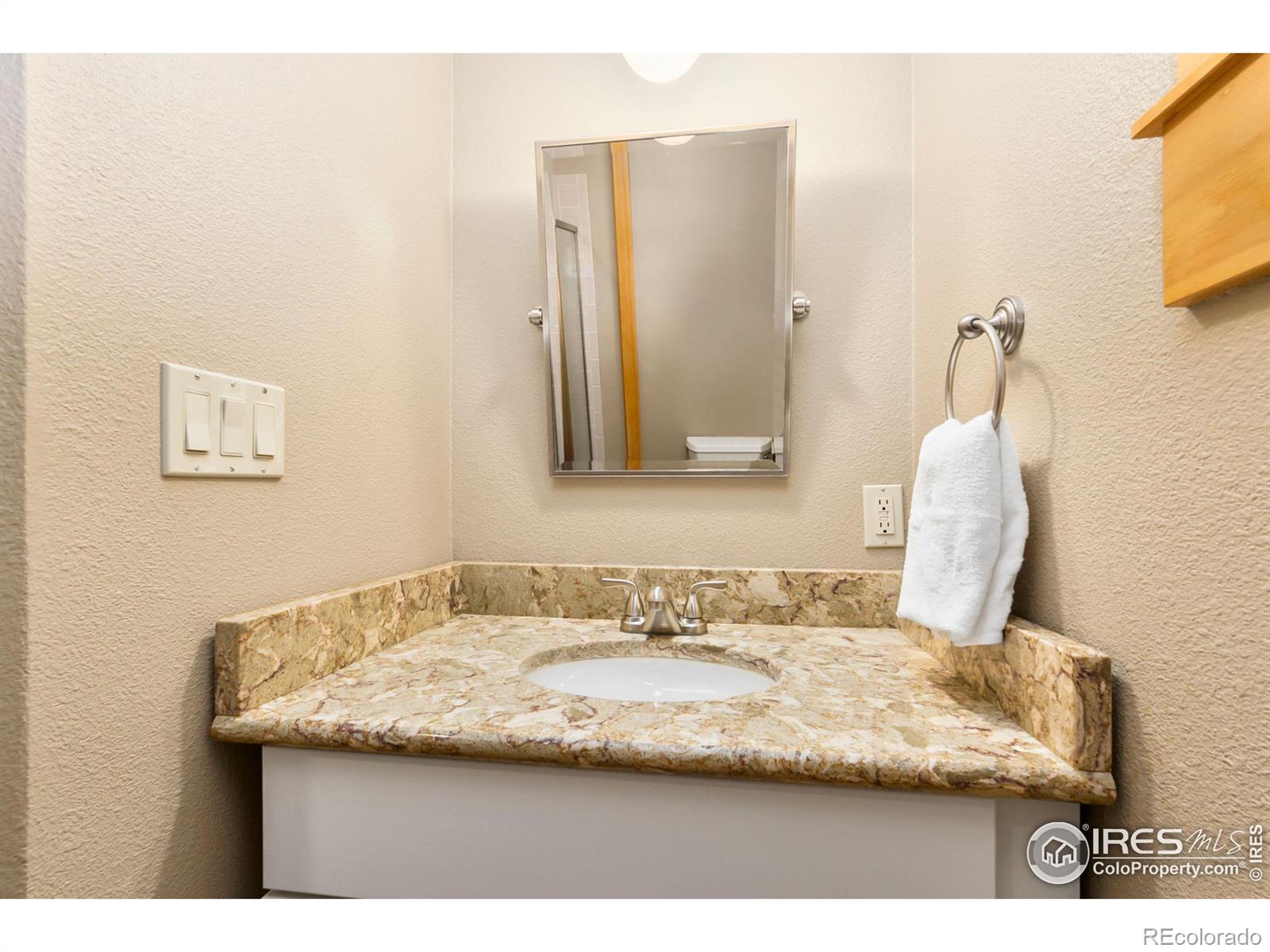 MLS Image #19 for 717  dartmouth trail,fort collins, Colorado