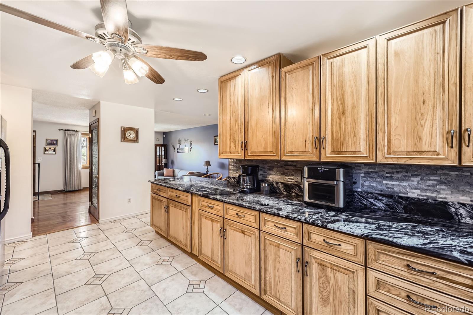 MLS Image #11 for 11123  clermont drive,thornton, Colorado