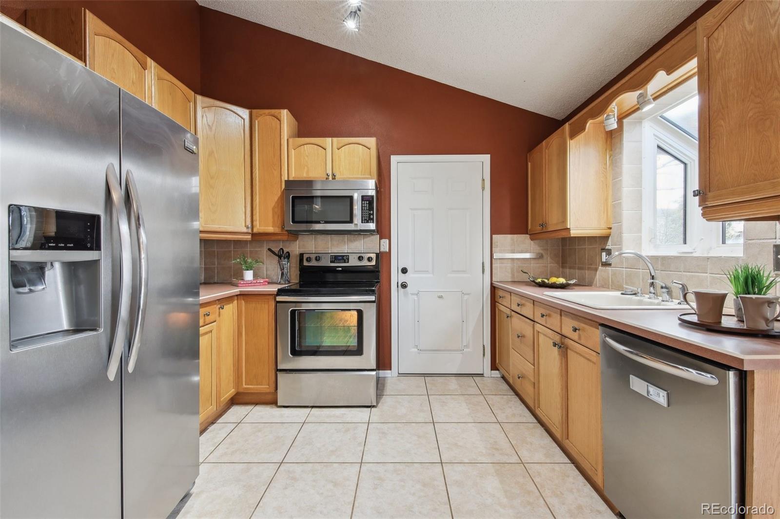 MLS Image #5 for 11125 w alamo place,littleton, Colorado