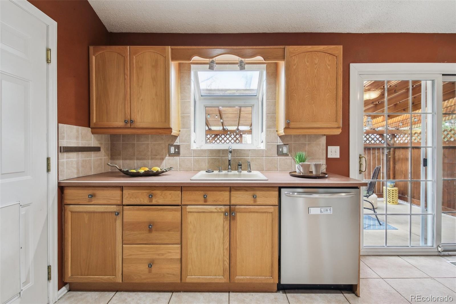 MLS Image #6 for 11125 w alamo place,littleton, Colorado