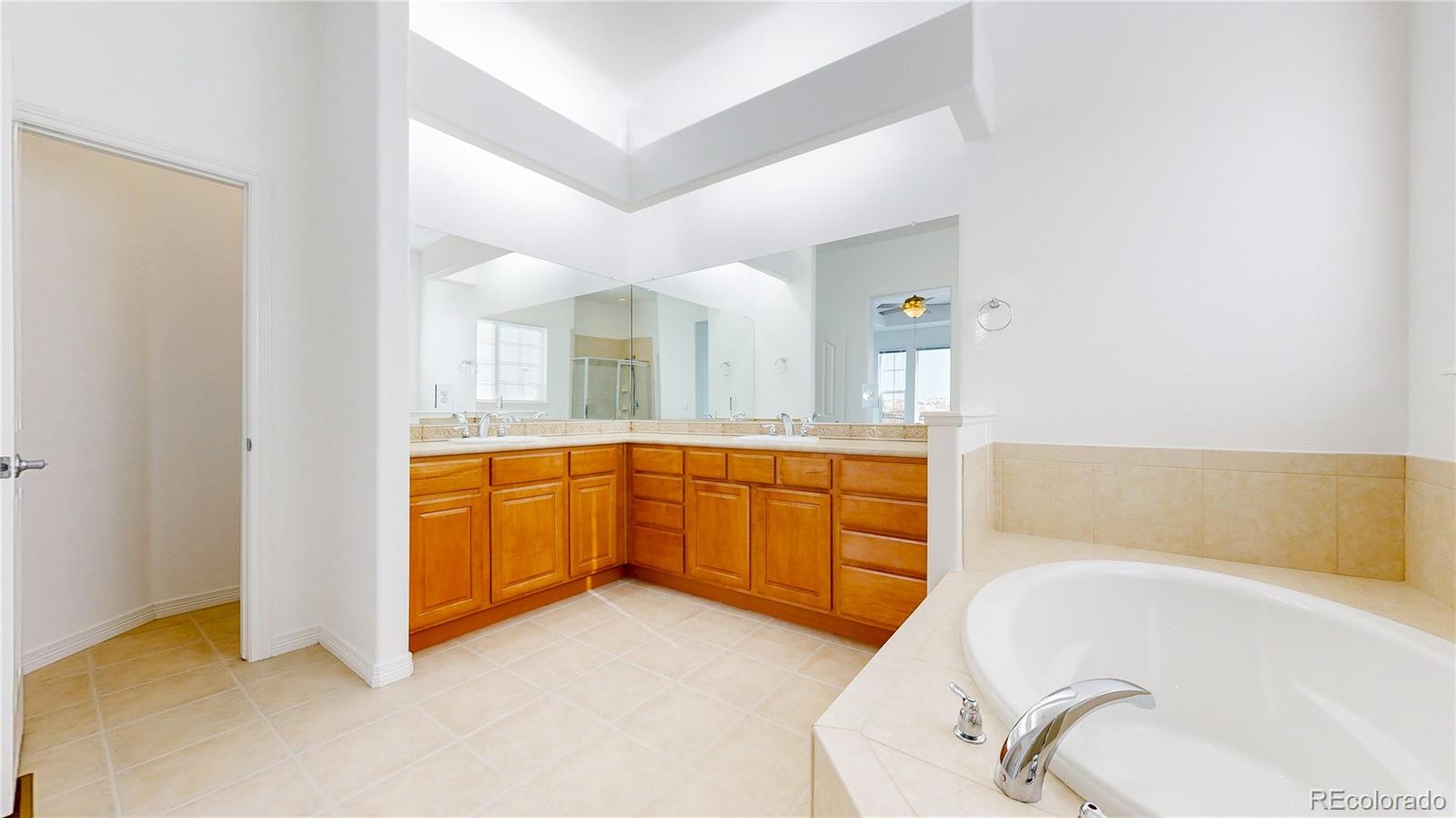 MLS Image #12 for 6544 s millbrook way,aurora, Colorado