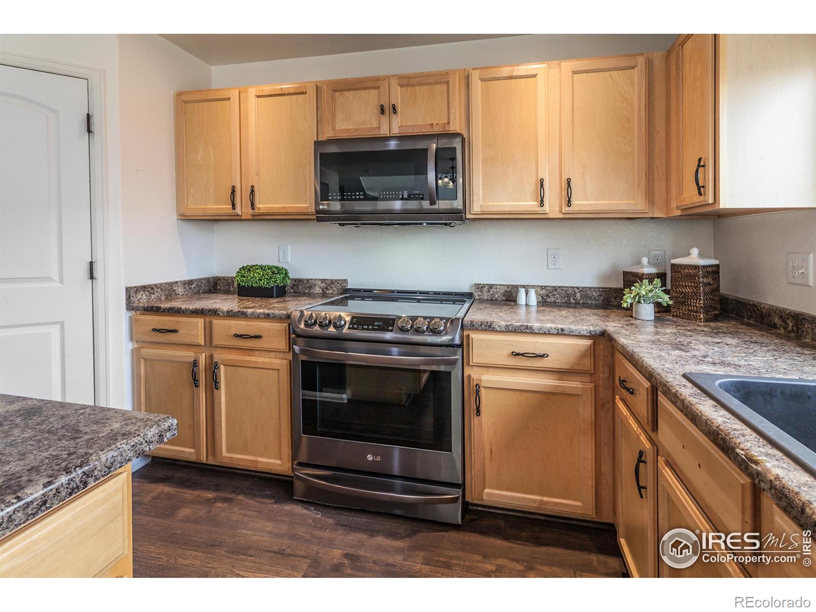 MLS Image #13 for 4191  woodlake lane,wellington, Colorado