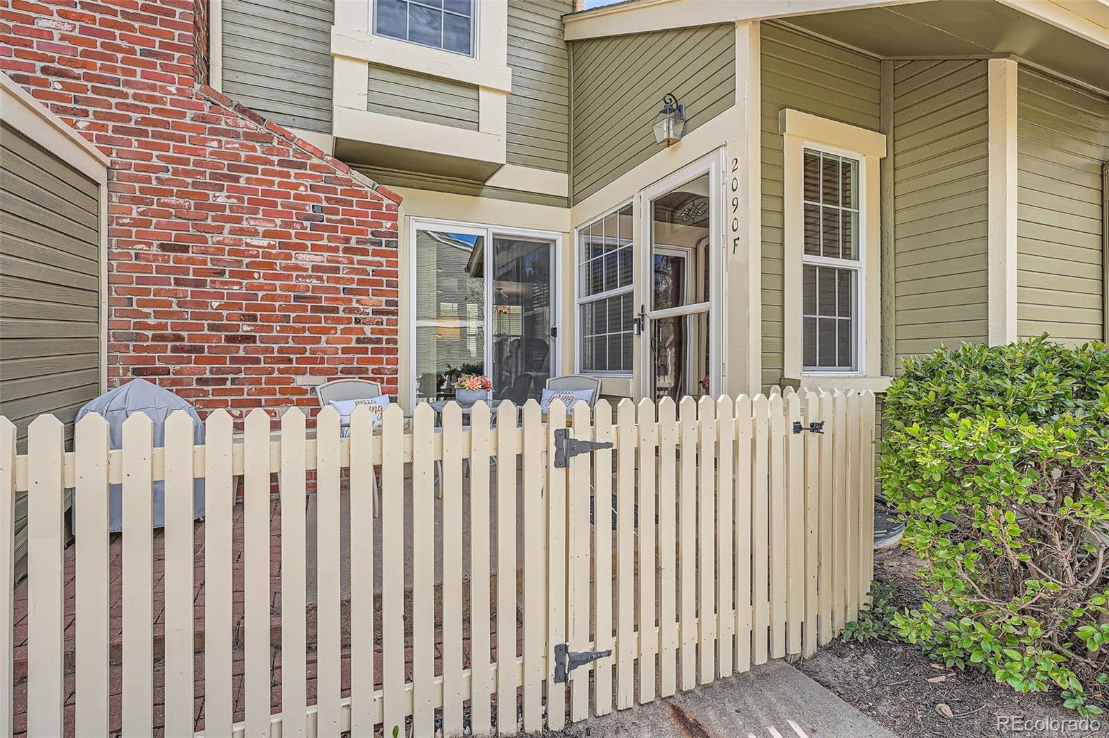 MLS Image #2 for 2090 s hannibal way,aurora, Colorado