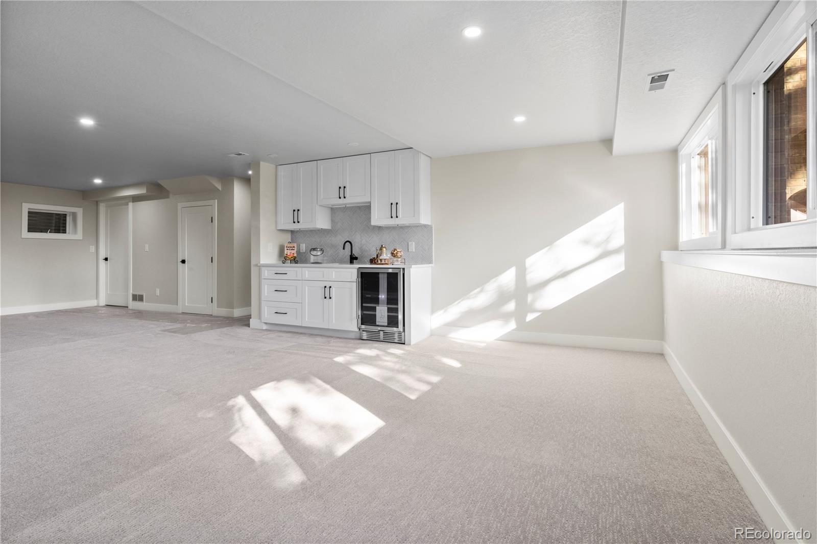 MLS Image #28 for 1427 w briarwood avenue,littleton, Colorado