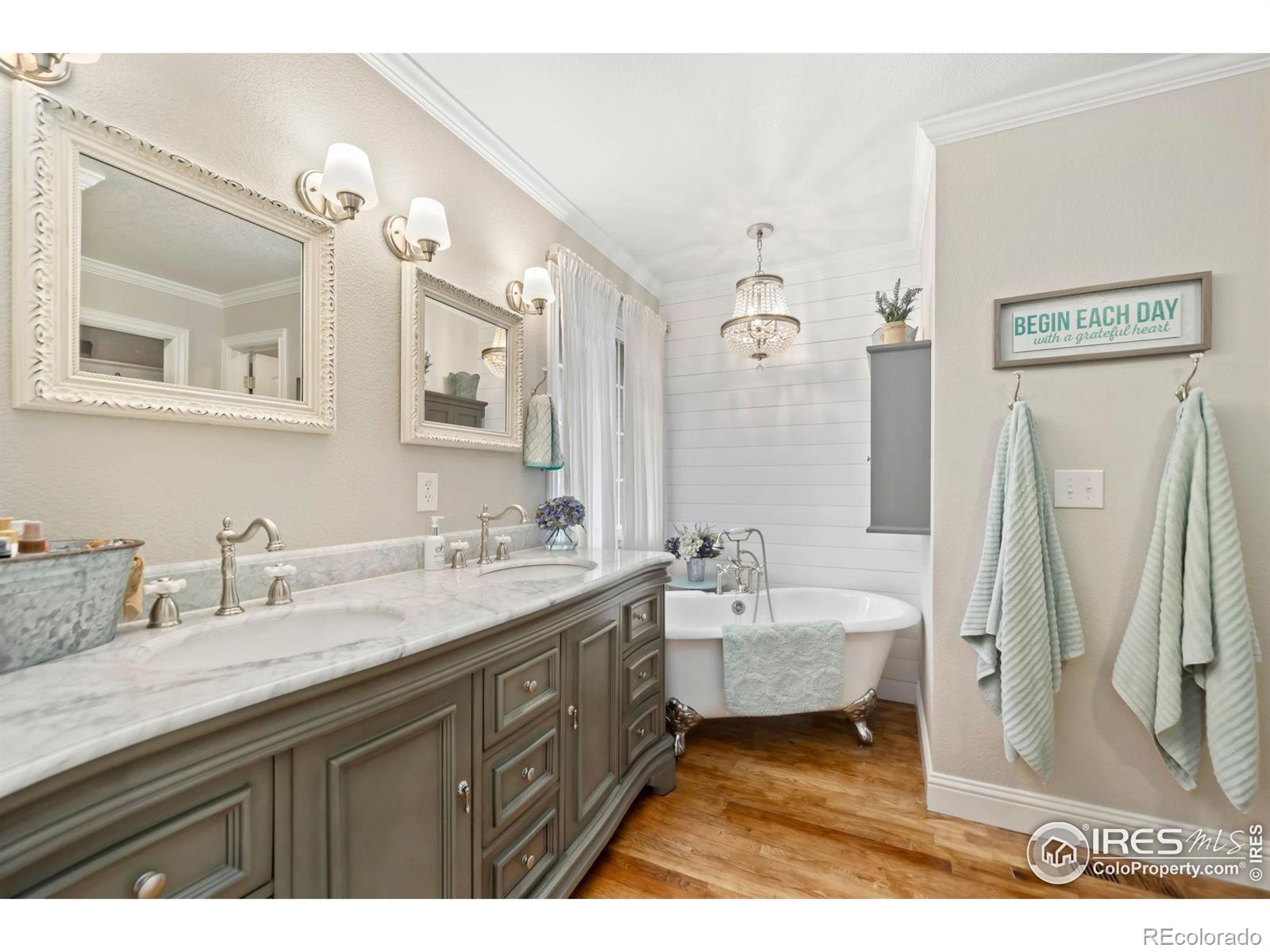MLS Image #18 for 983  logan court,loveland, Colorado