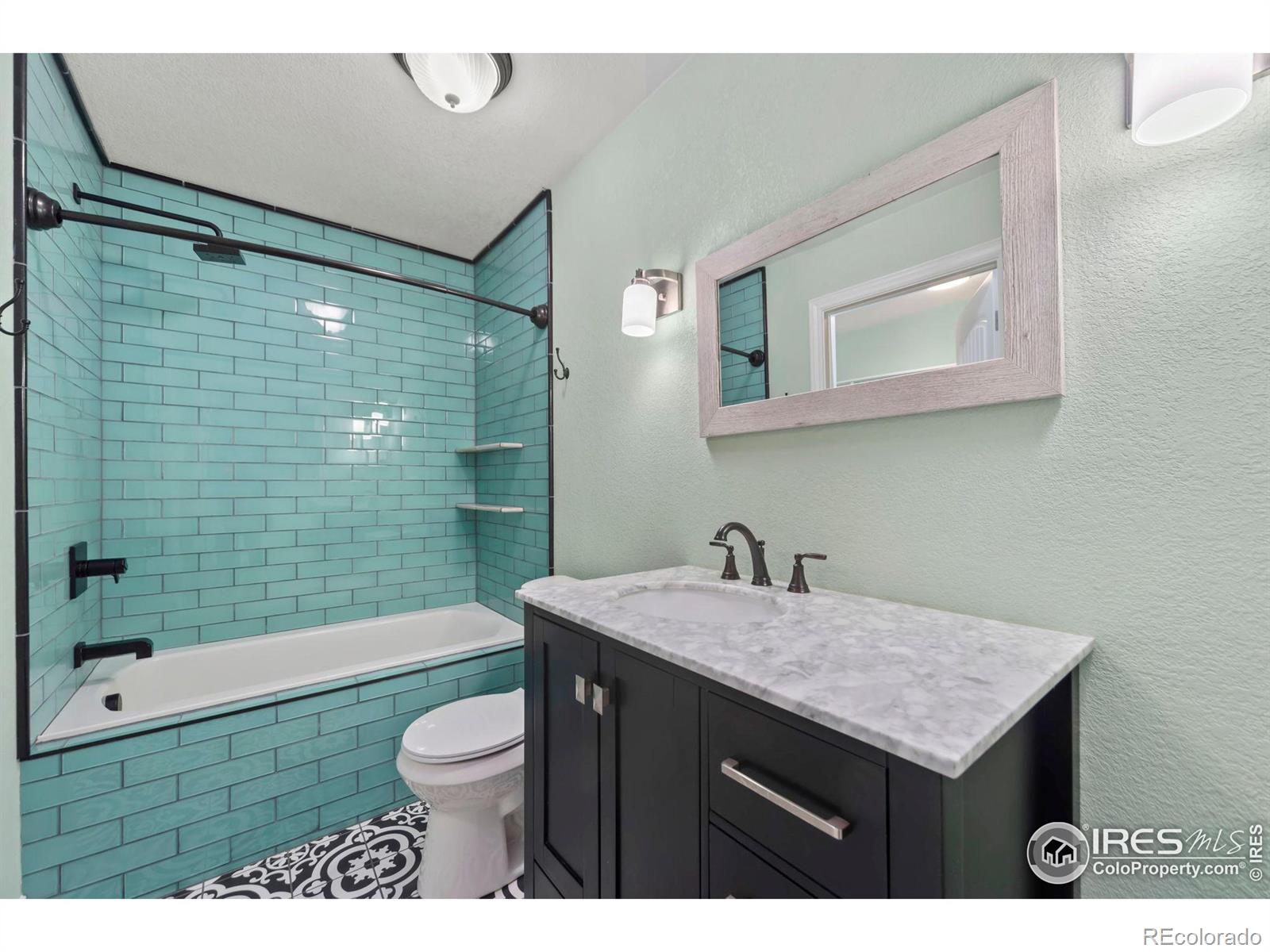 MLS Image #21 for 983  logan court,loveland, Colorado