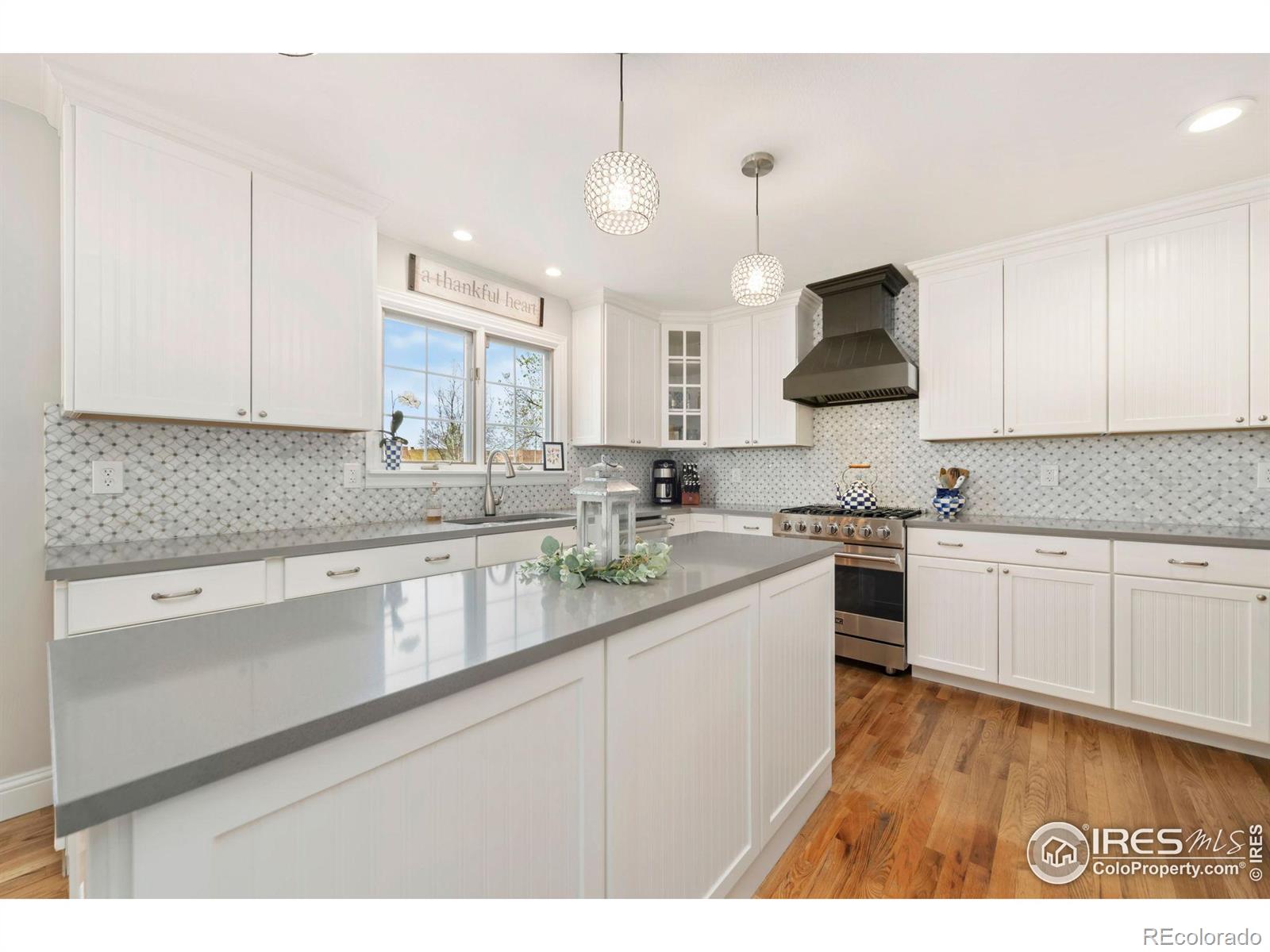 MLS Image #6 for 983  logan court,loveland, Colorado