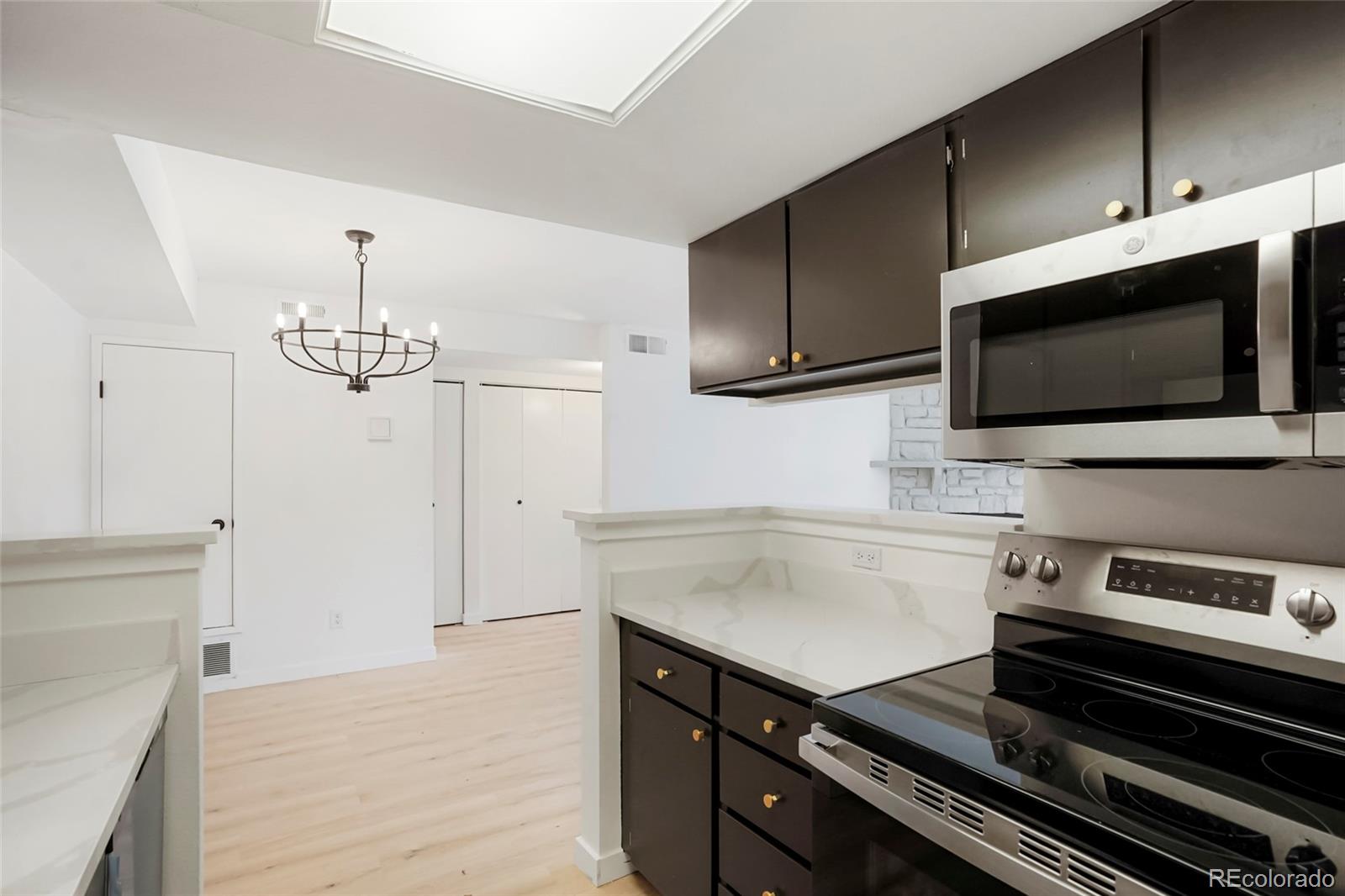 MLS Image #11 for 1842 s pitkin circle,aurora, Colorado