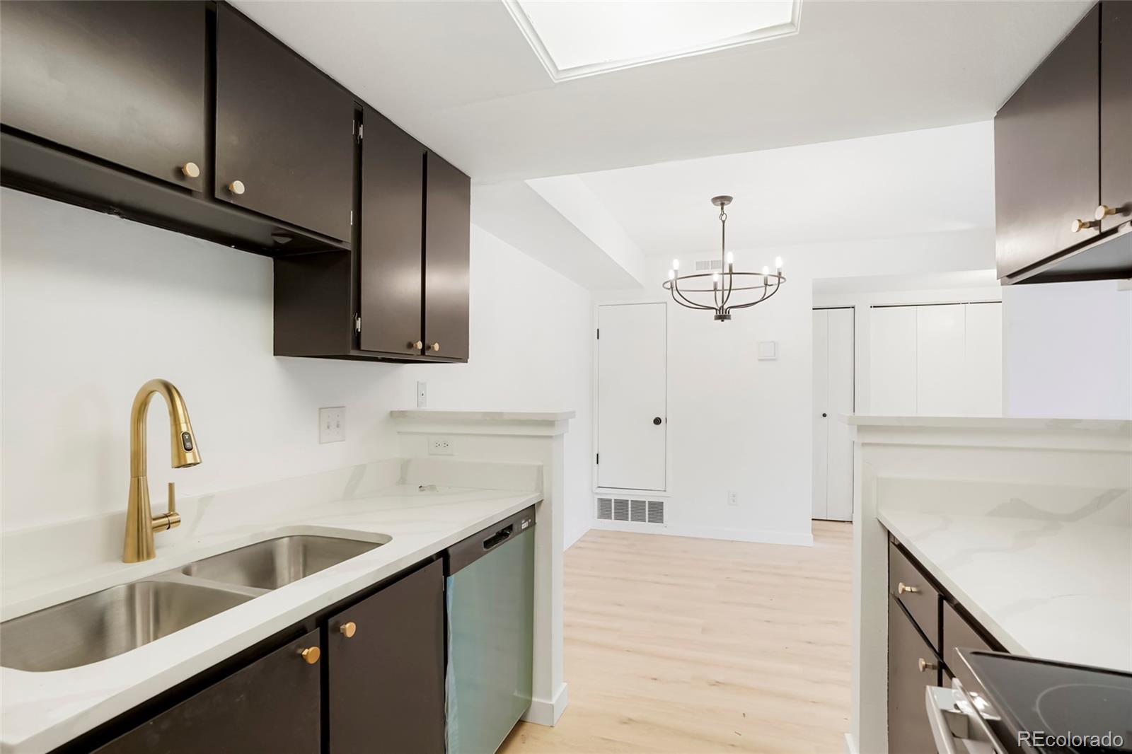 MLS Image #12 for 1842 s pitkin circle,aurora, Colorado