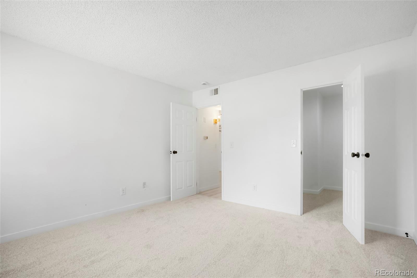 MLS Image #16 for 1842 s pitkin circle,aurora, Colorado
