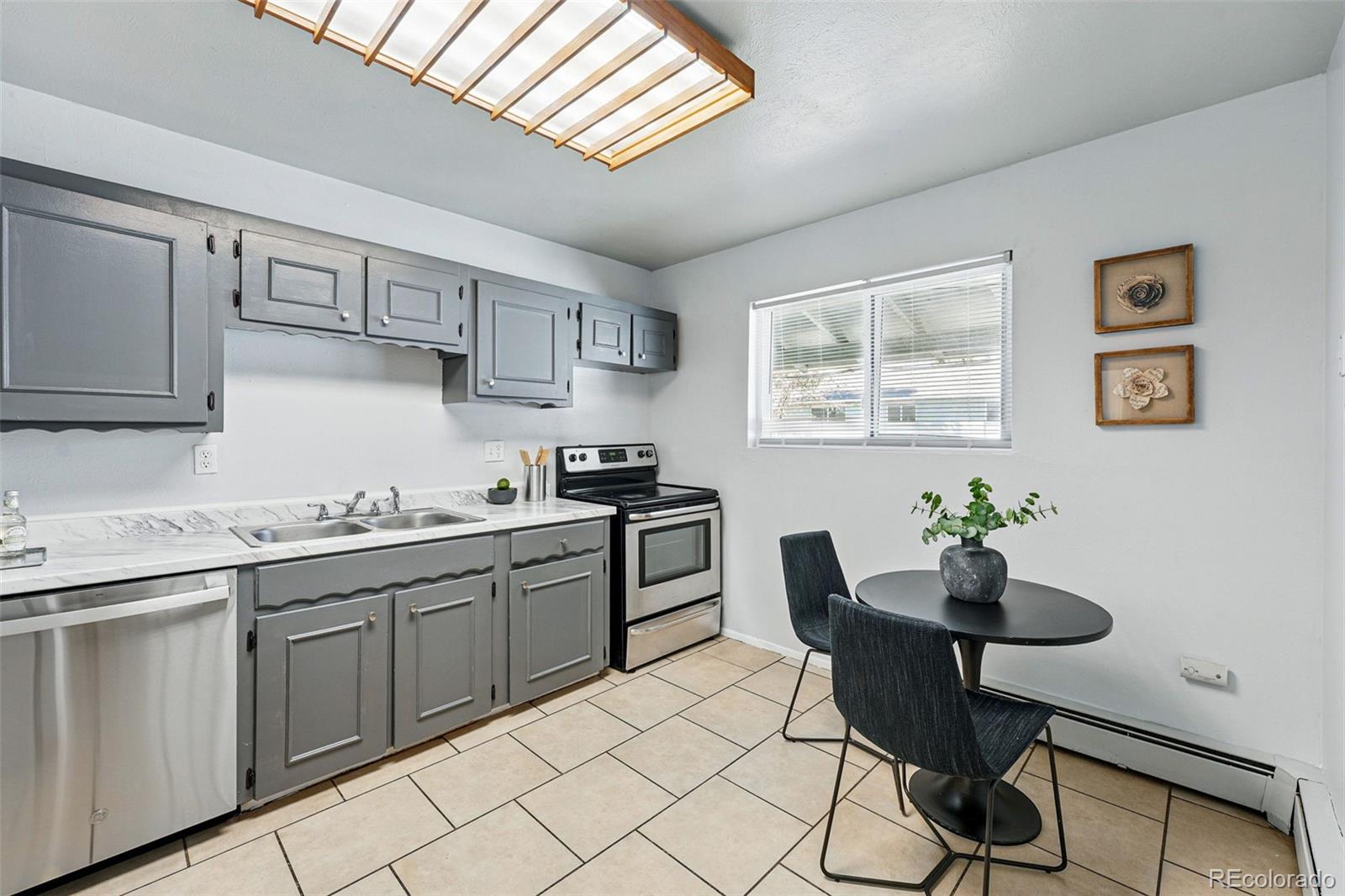 MLS Image #8 for 2595 s sheridan boulevard,denver, Colorado