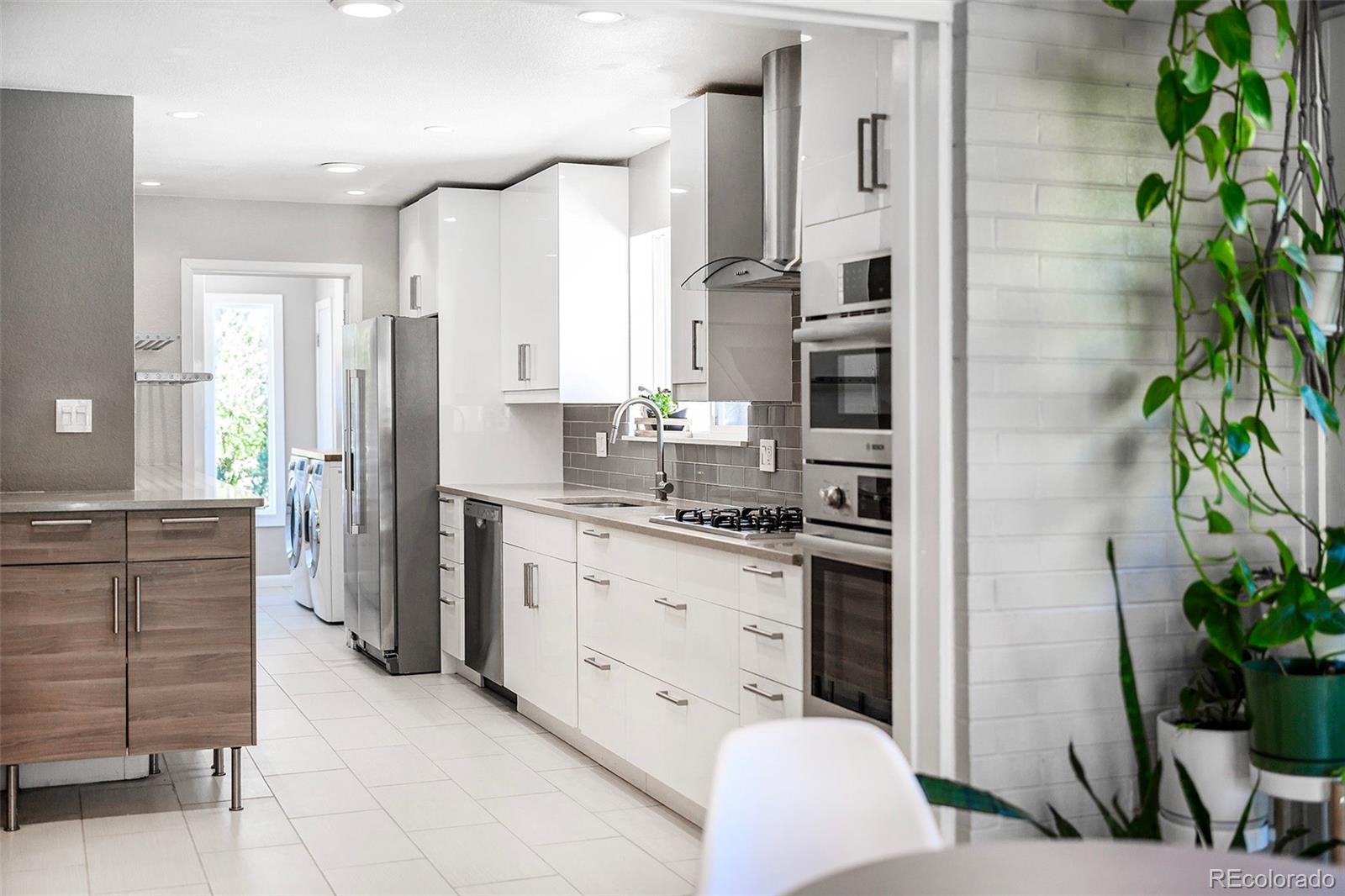 MLS Image #10 for 354 s niagara street,denver, Colorado