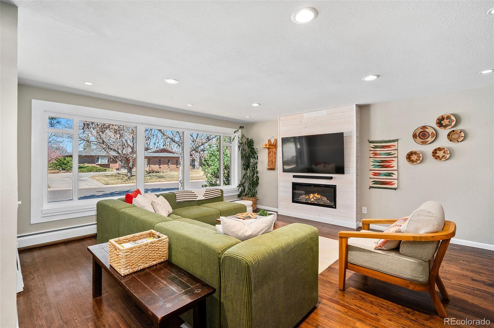 MLS Image #3 for 354 s niagara street,denver, Colorado
