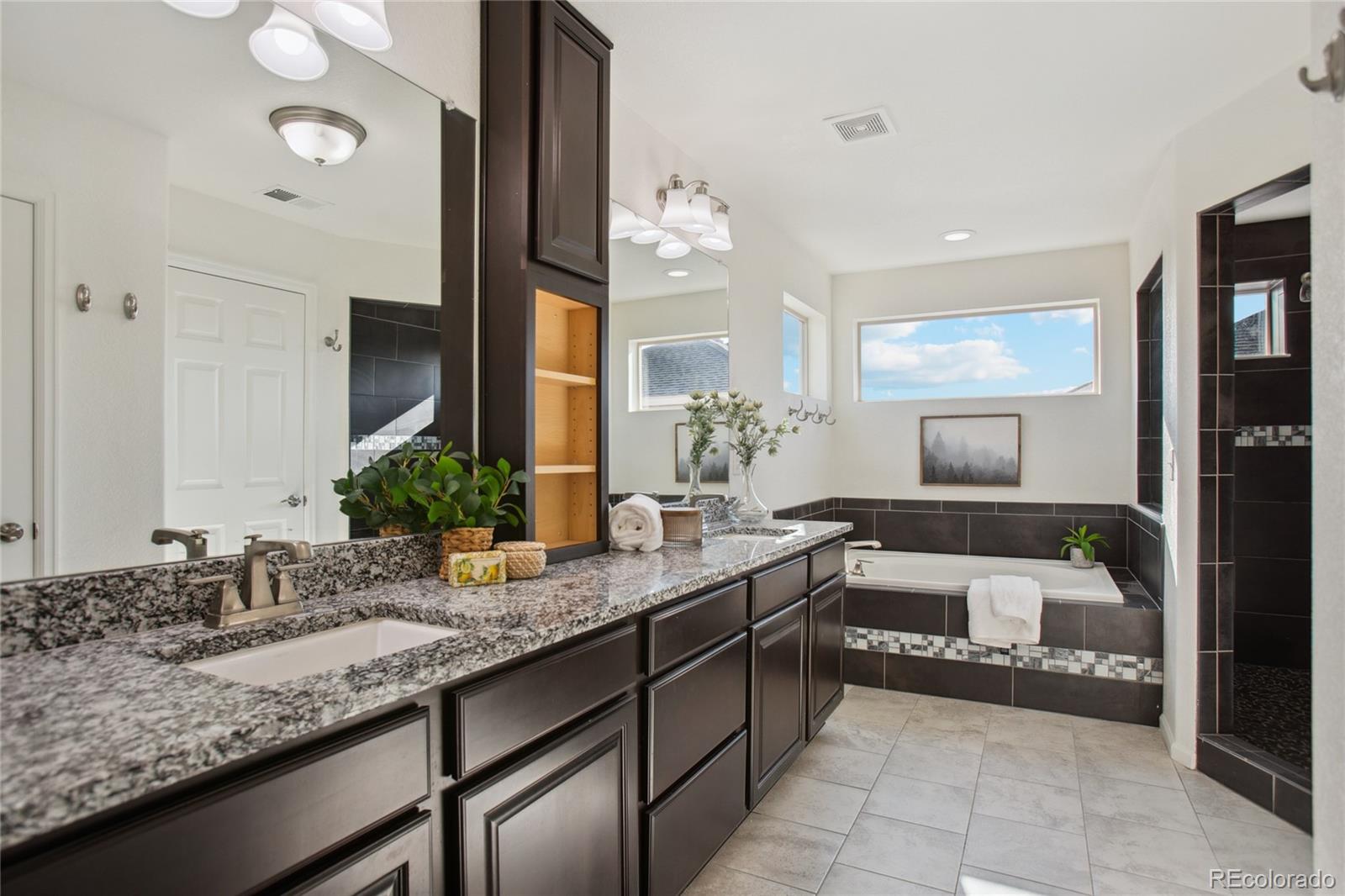 MLS Image #28 for 18824  robins drive,denver, Colorado