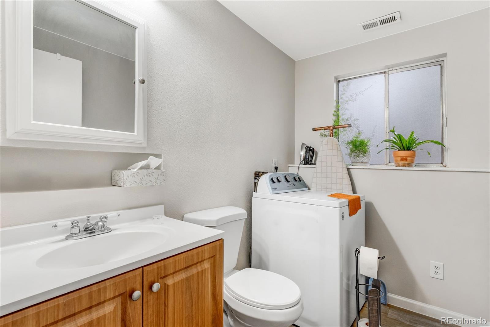 MLS Image #11 for 2145 s lewiston street,aurora, Colorado
