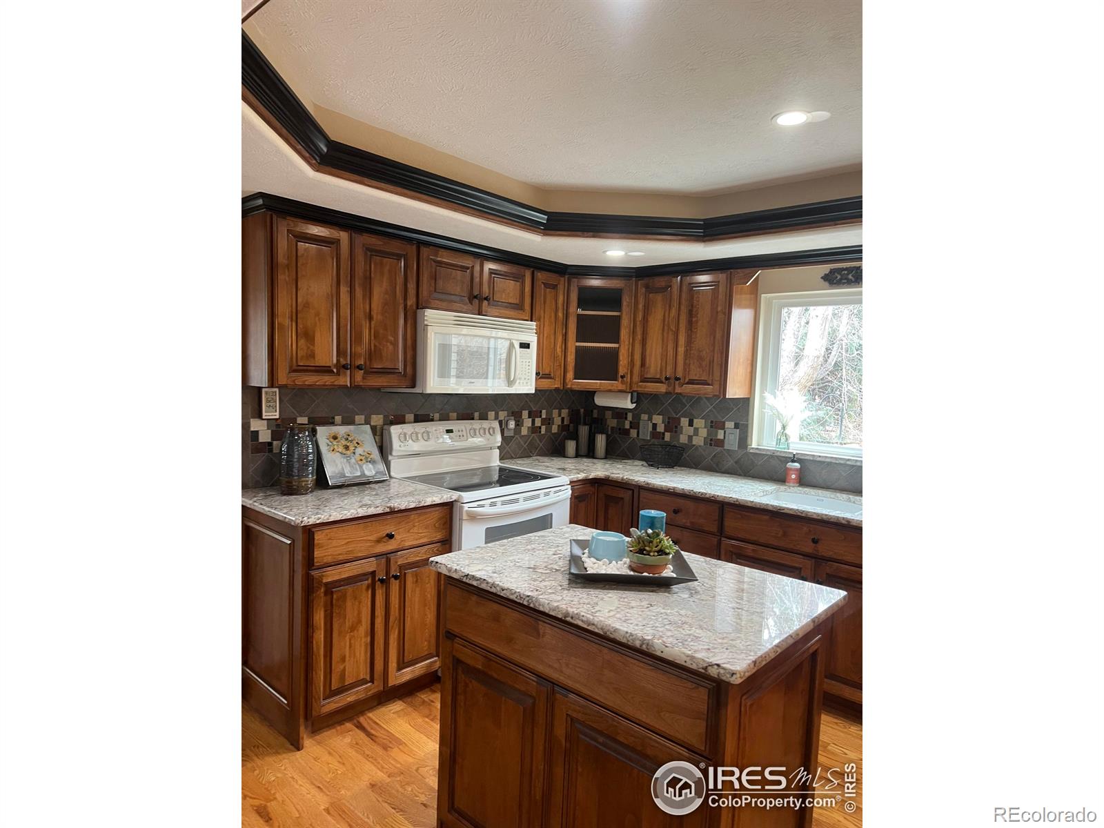 MLS Image #8 for 21  vassar court,longmont, Colorado