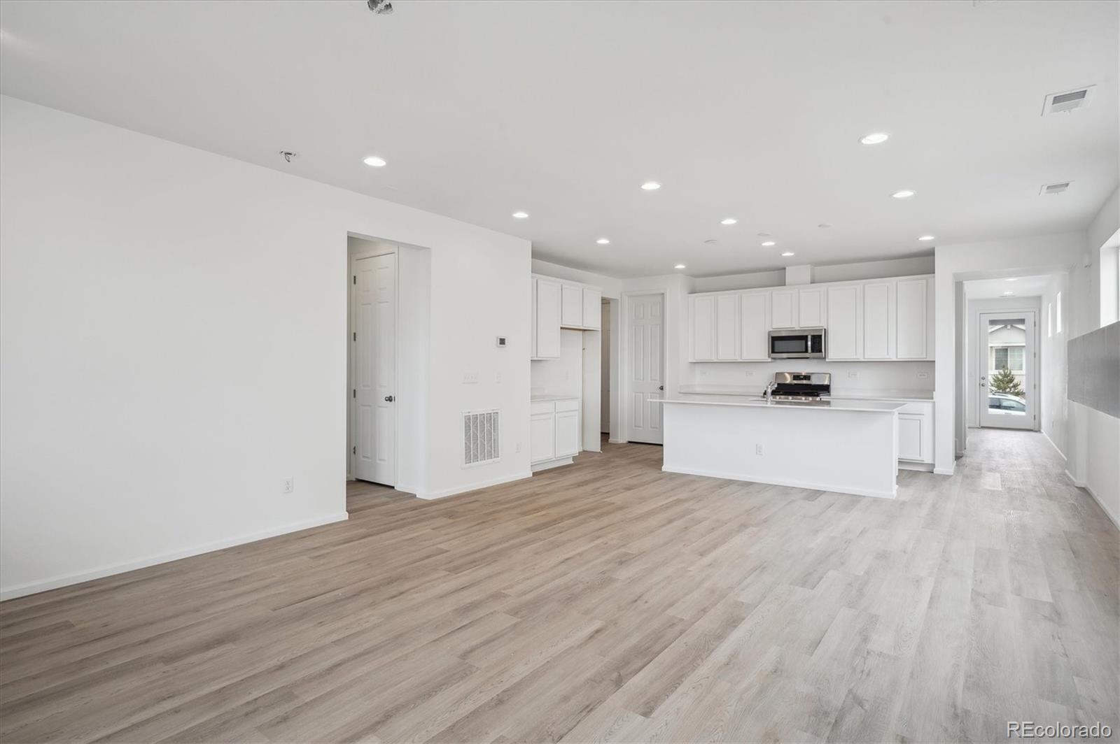 MLS Image #11 for 6566 n nepal street,aurora, Colorado