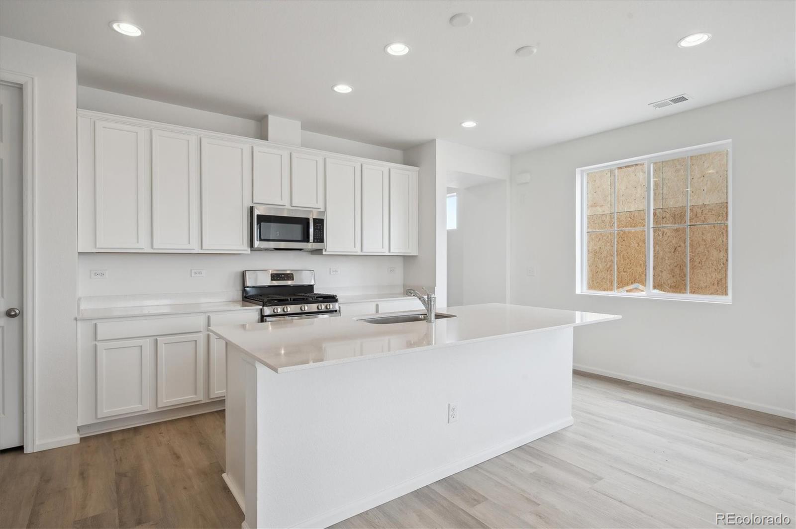 MLS Image #5 for 6566 n nepal street,aurora, Colorado