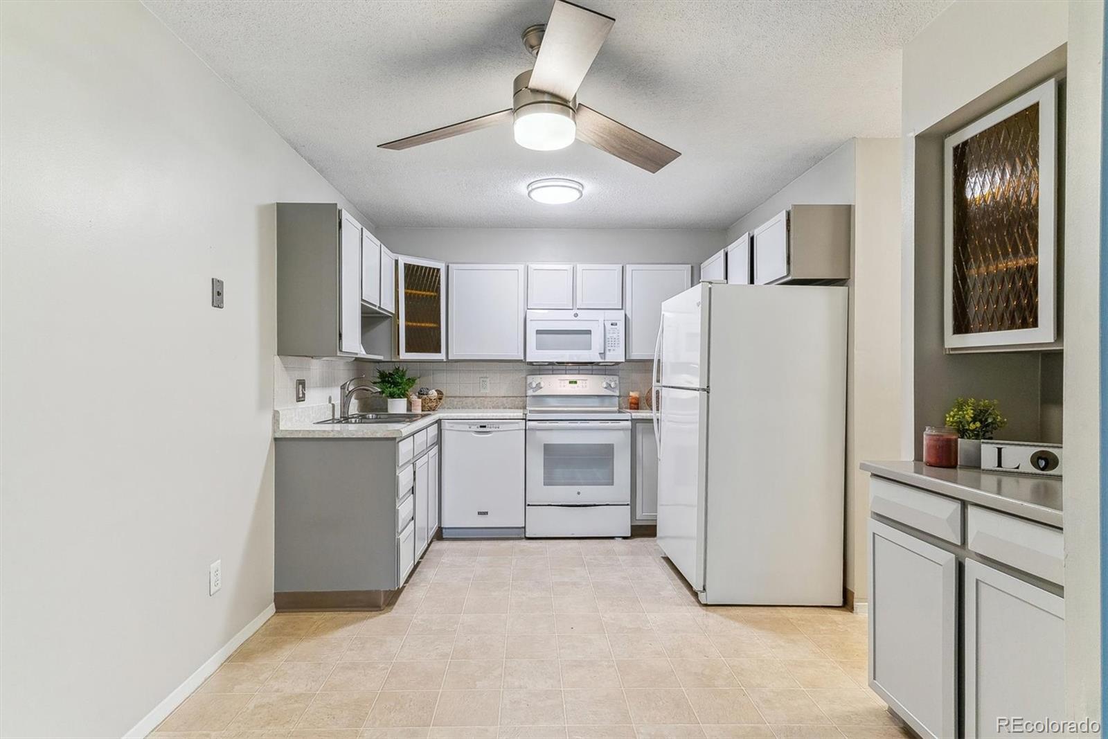 MLS Image #5 for 9385 e center avenue,denver, Colorado
