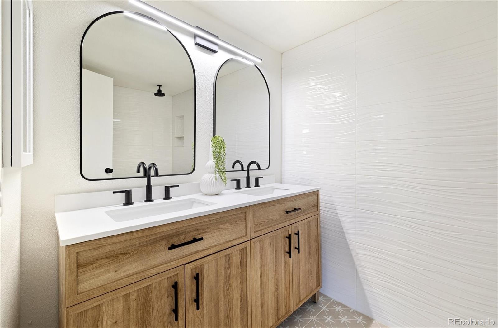 MLS Image #6 for 6495 e happy canyon road,denver, Colorado