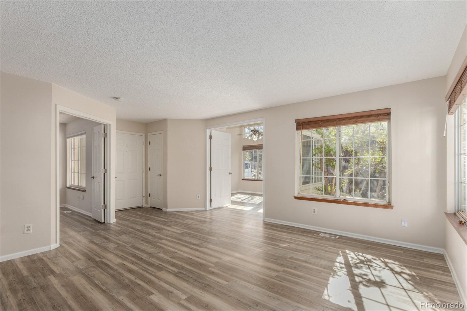 MLS Image #4 for 13792 e lehigh avenue,aurora, Colorado