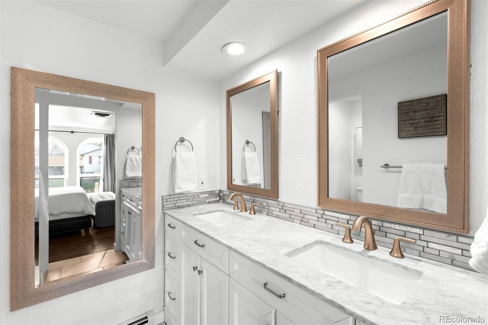 MLS Image #14 for 10795 e powers drive,englewood, Colorado